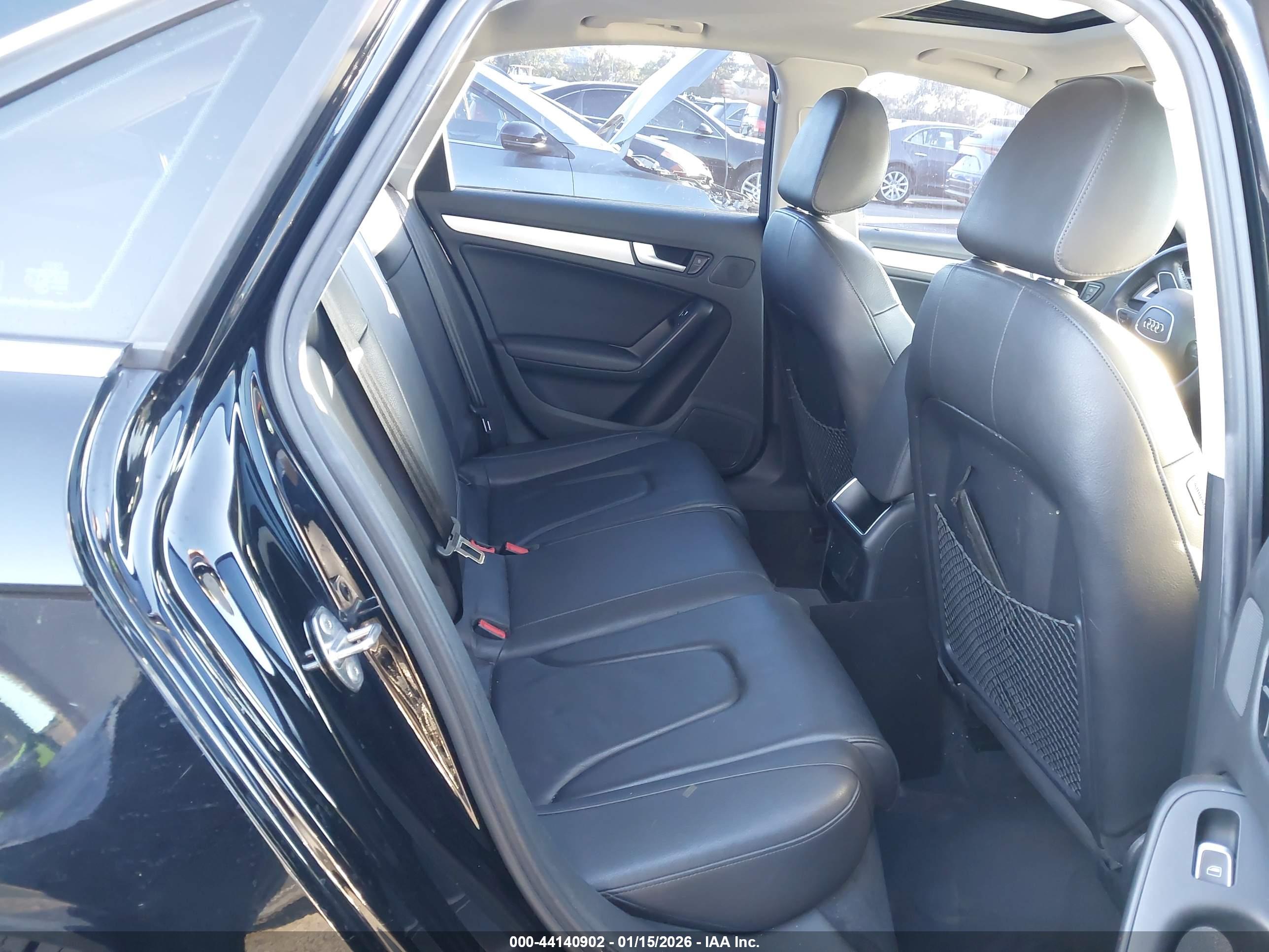 AUDI A4 image 8