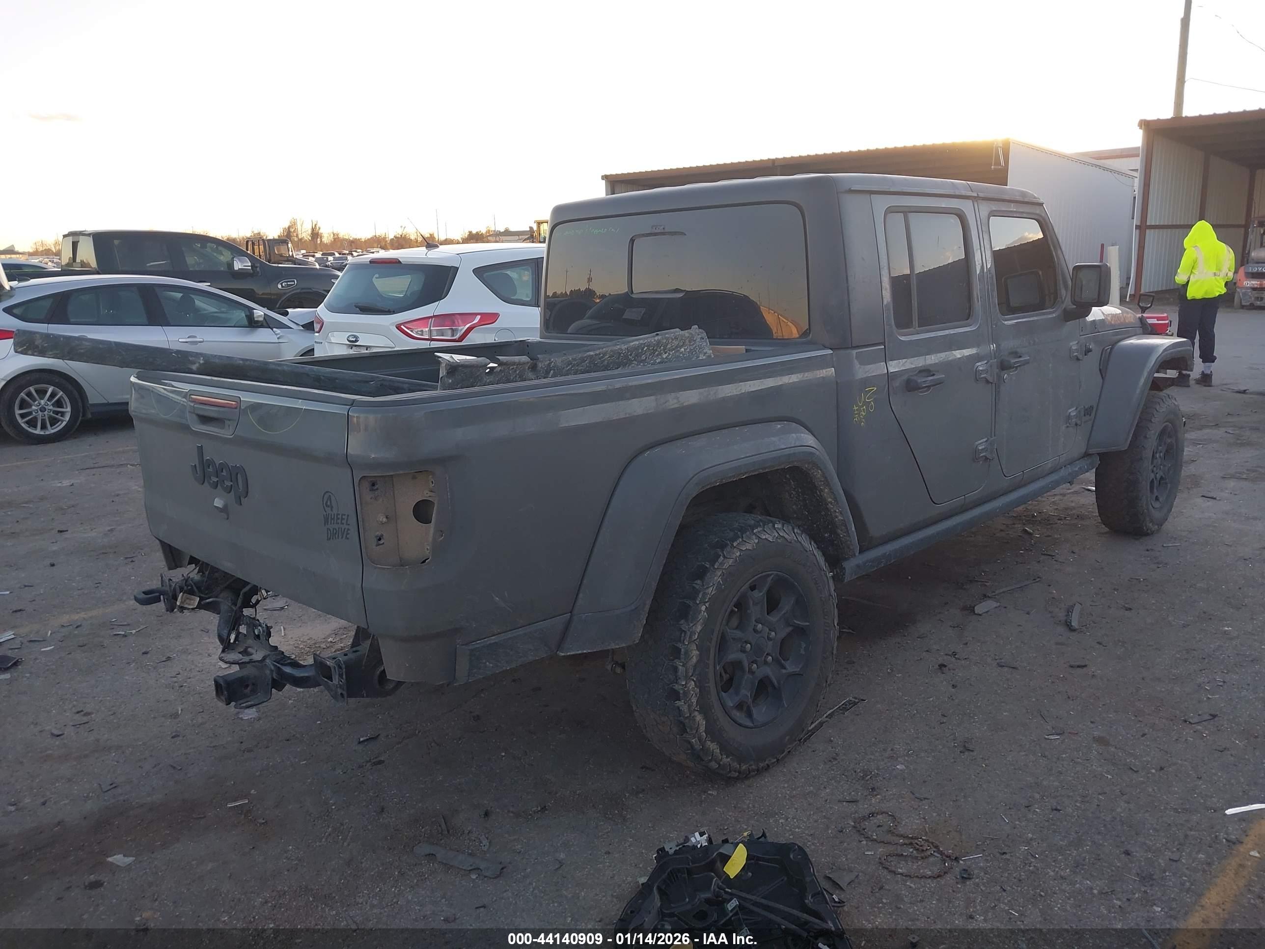 JEEP GLADIATOR image 4