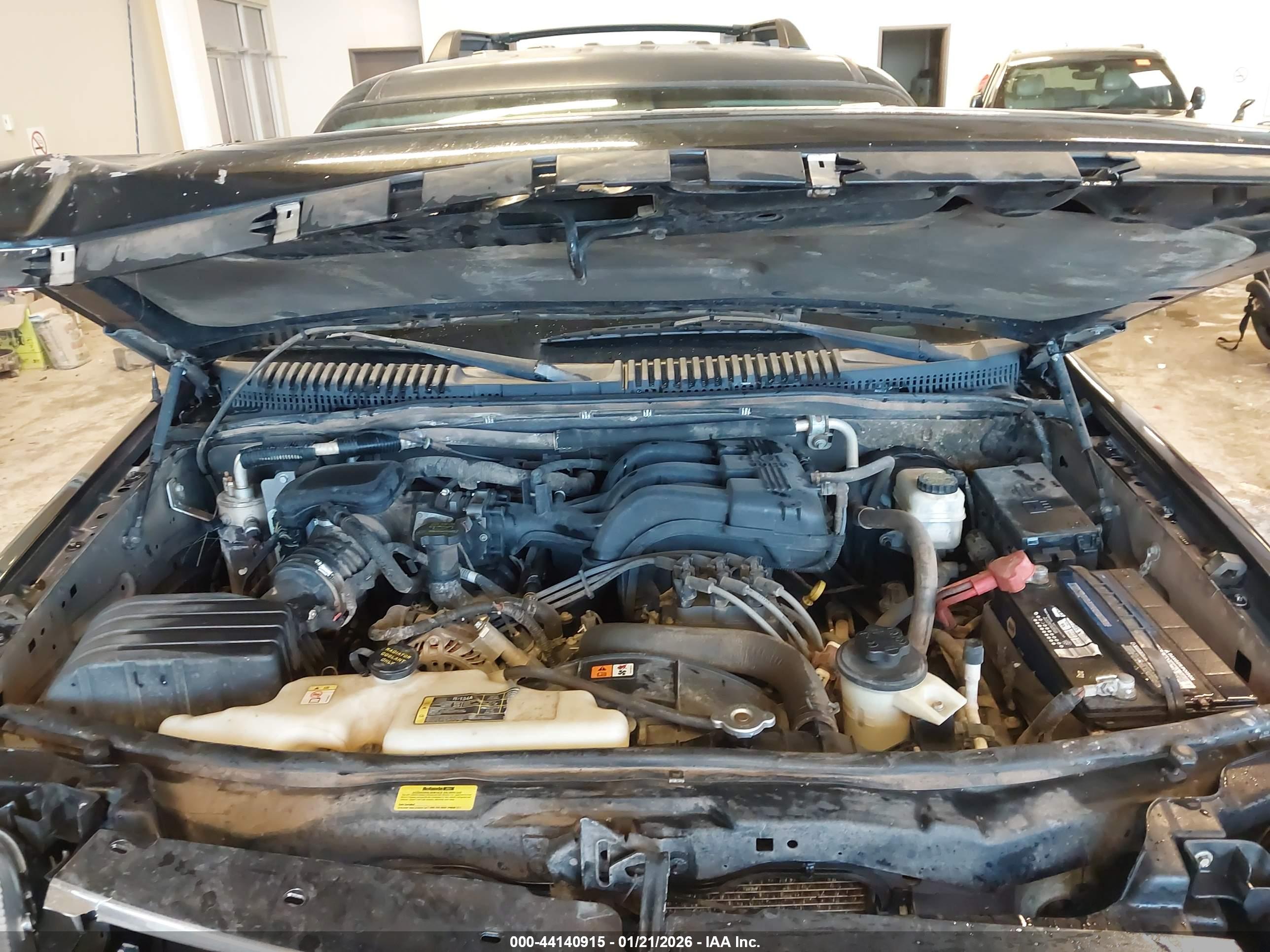 FORD EXPLORER image 10