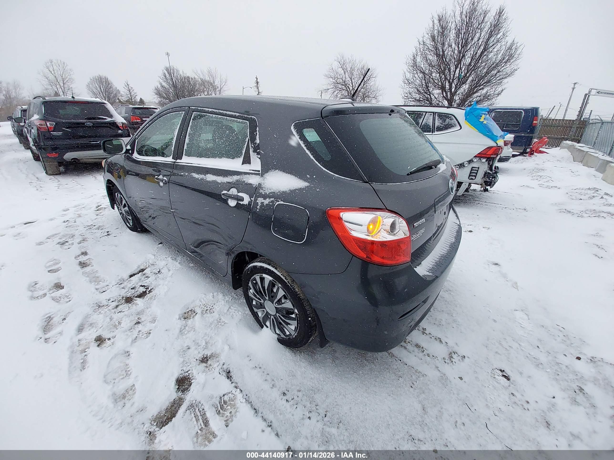 TOYOTA MATRIX image 3