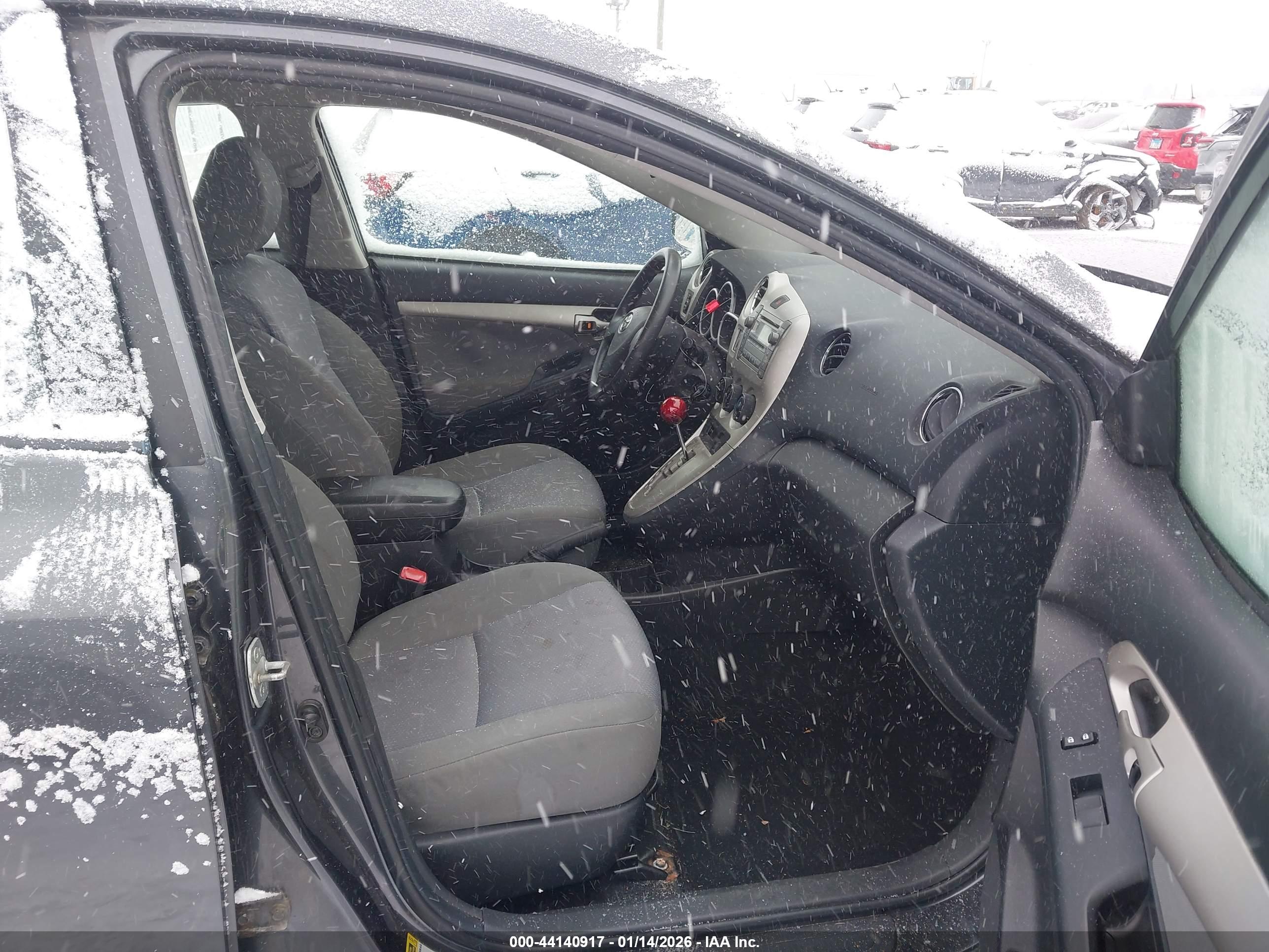 TOYOTA MATRIX image 5