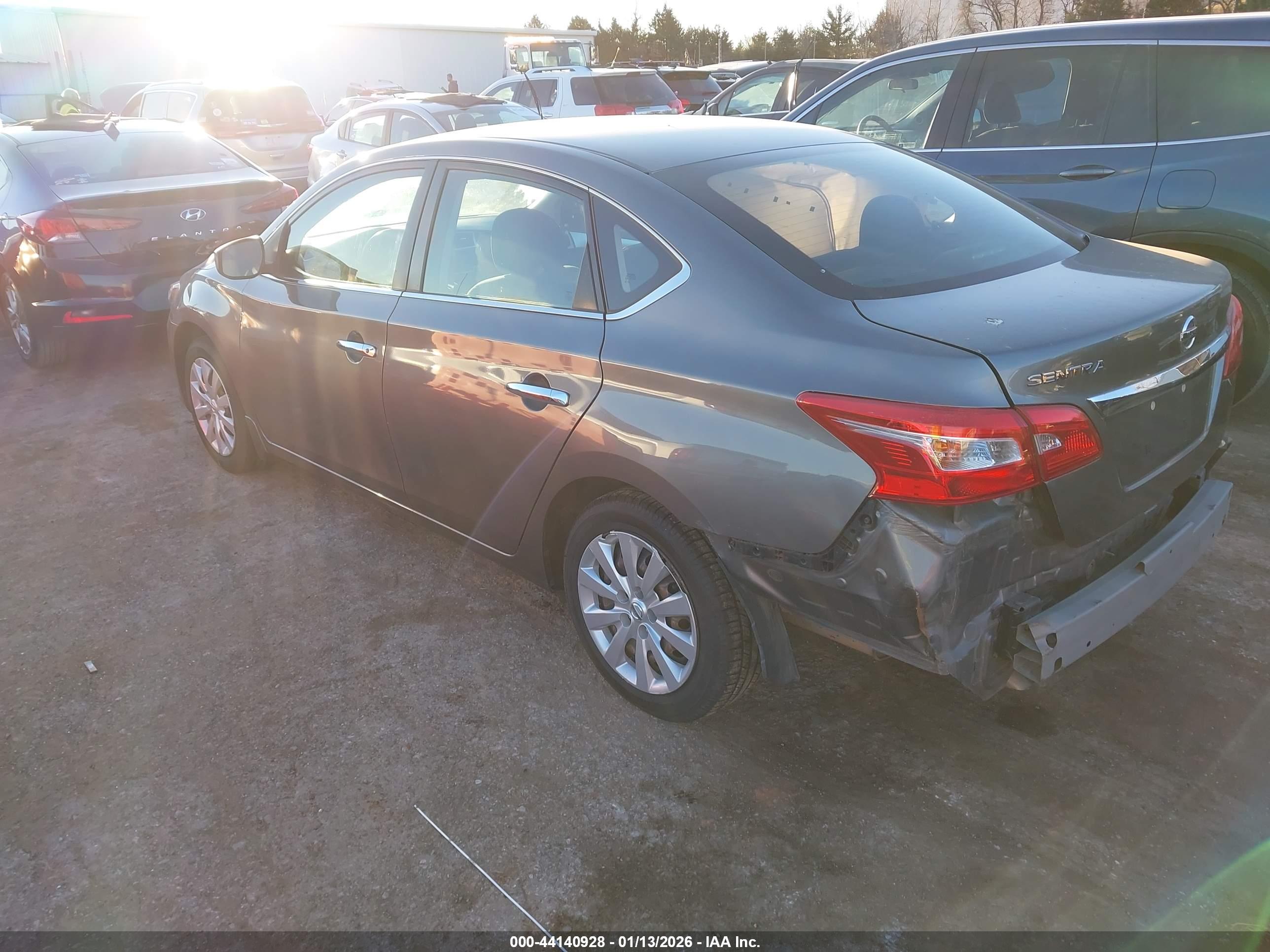 NISSAN SENTRA image 3