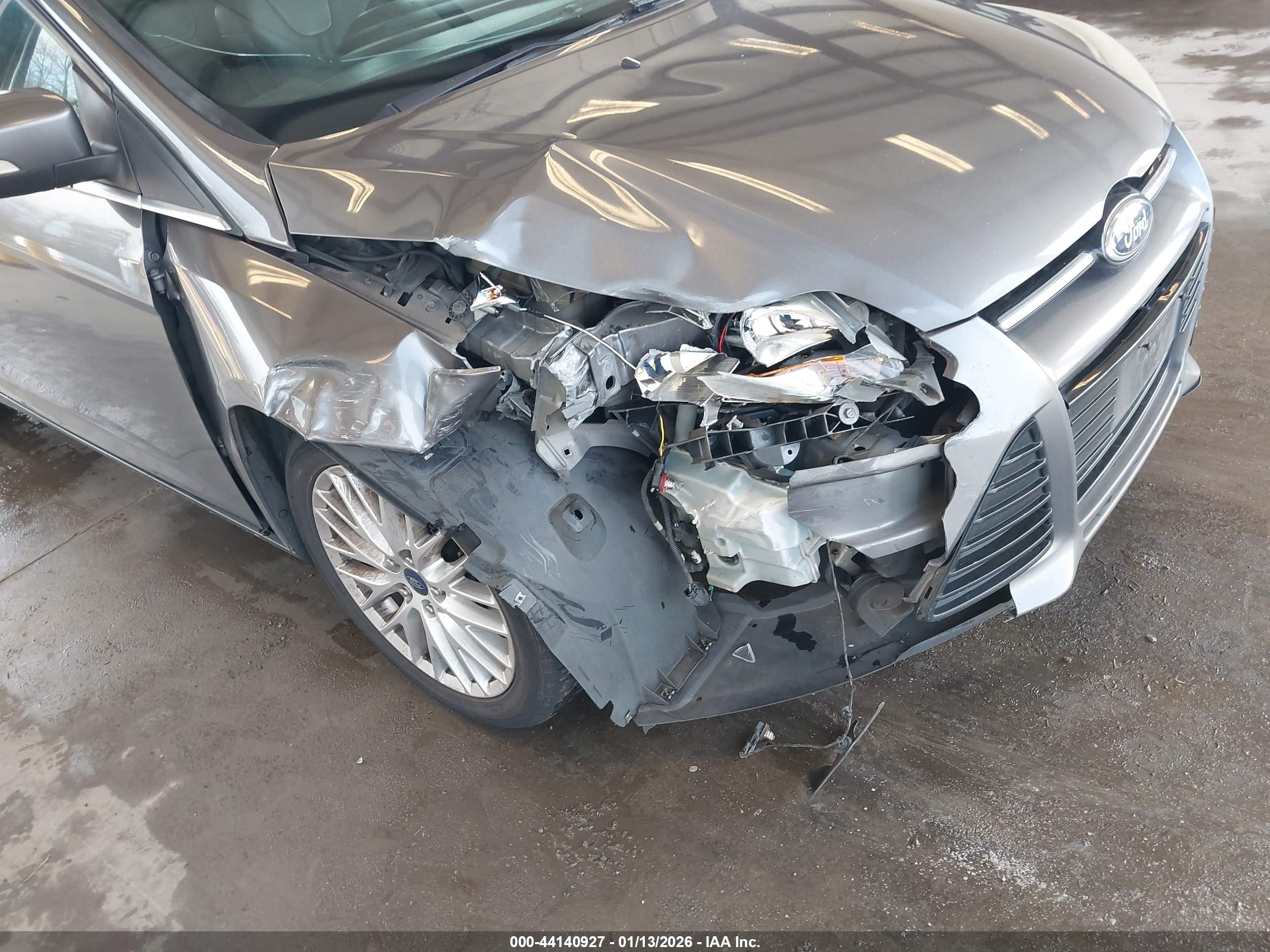 FORD FOCUS image 6