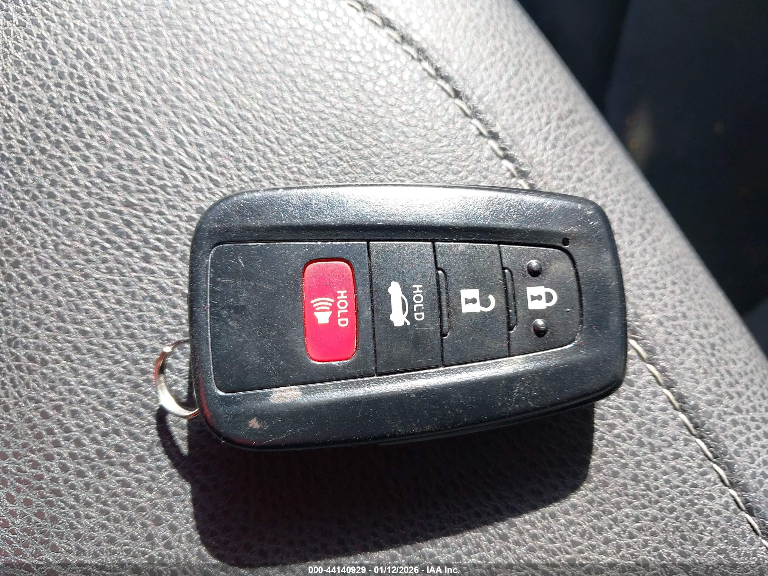 TOYOTA CAMRY image 11