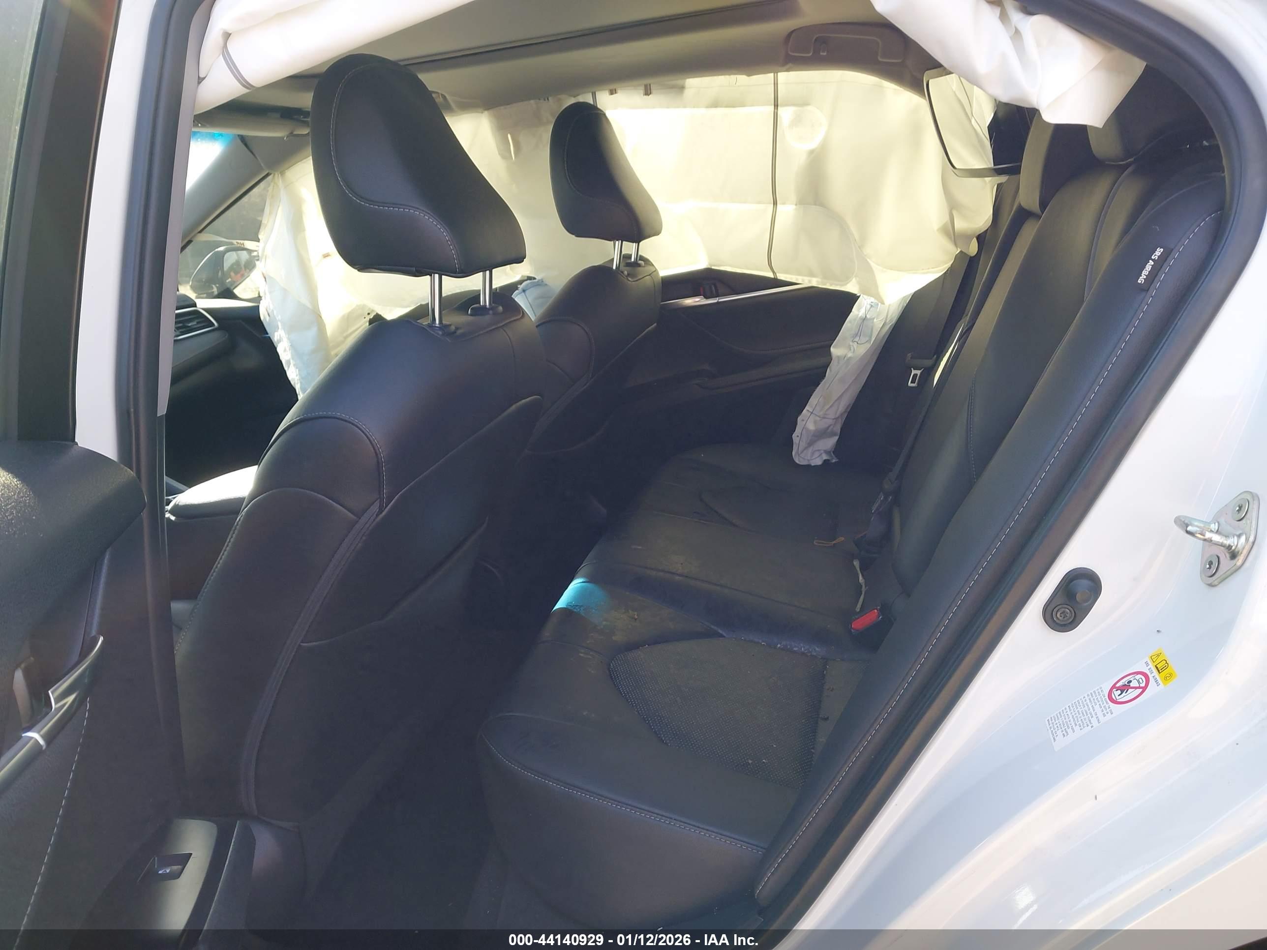 TOYOTA CAMRY image 8