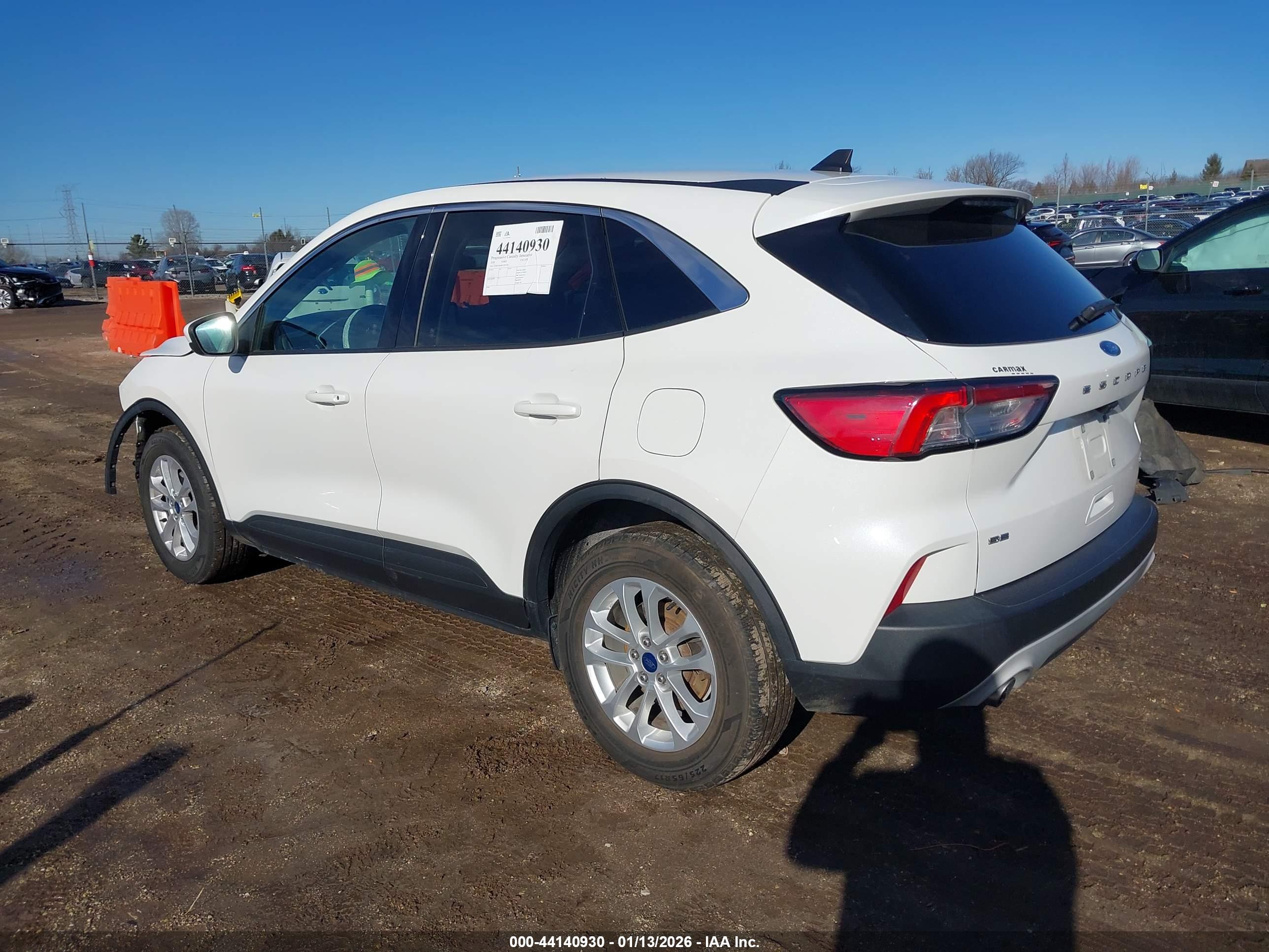 FORD ESCAPE image 3