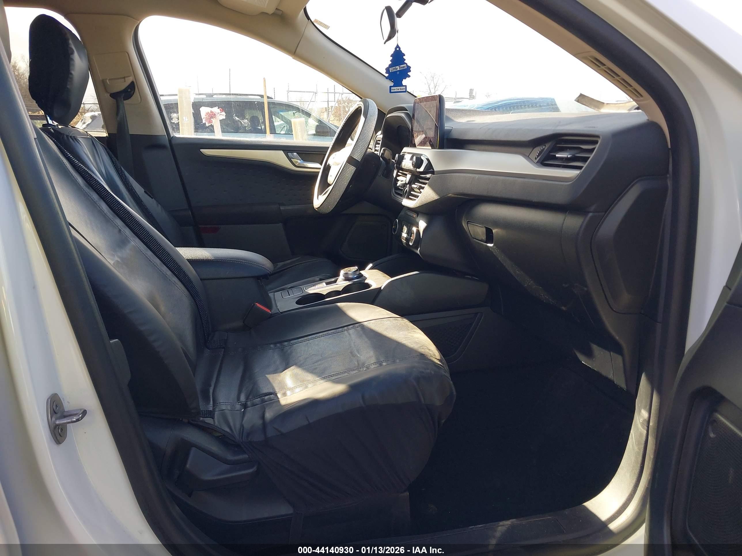 FORD ESCAPE image 5