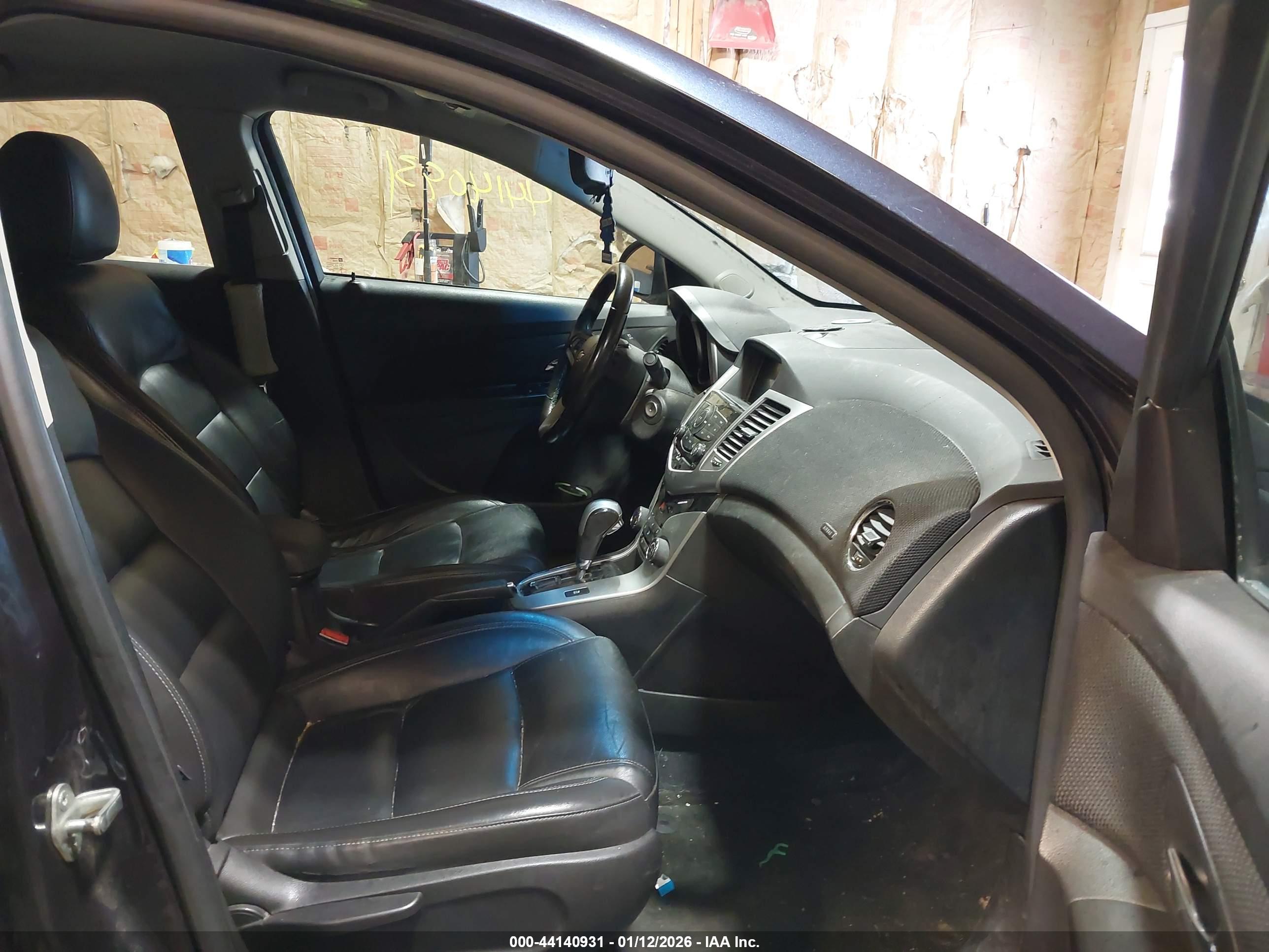 CHEVROLET CRUZE image 5