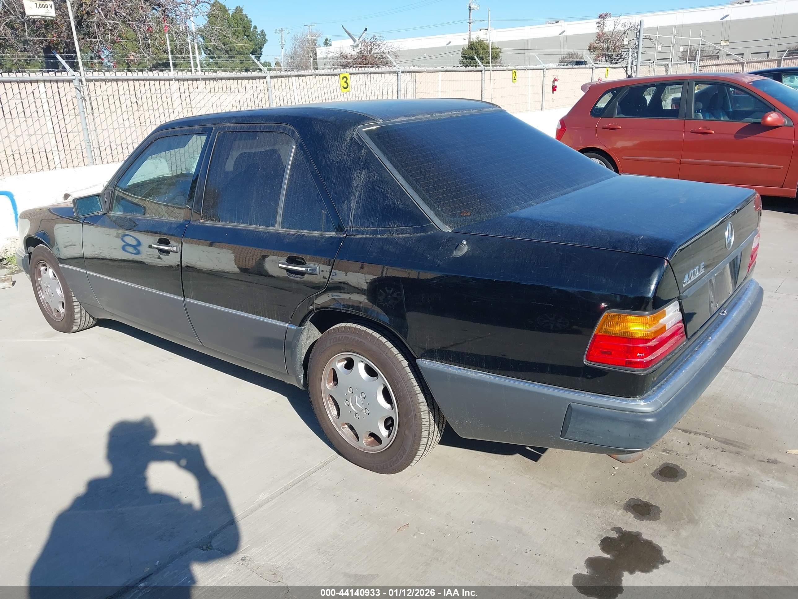 MERCEDES-BENZ 400 image 3