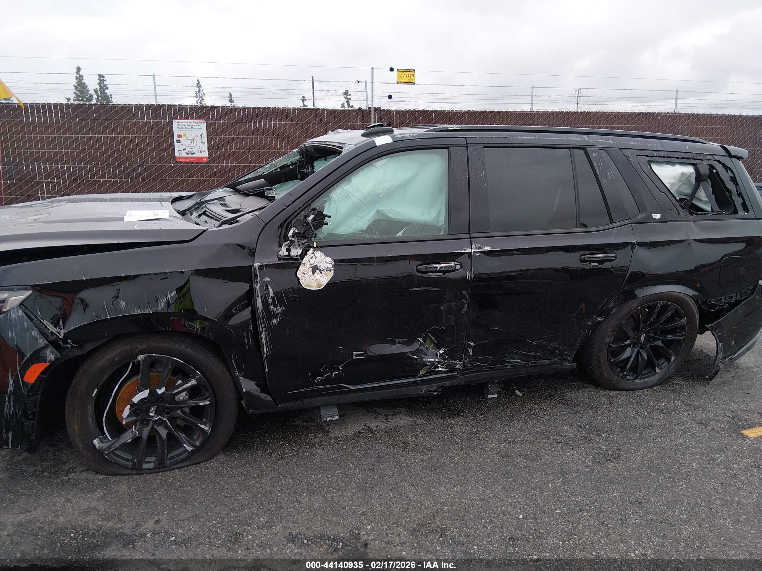 CADILLAC ESCALADE image 6
