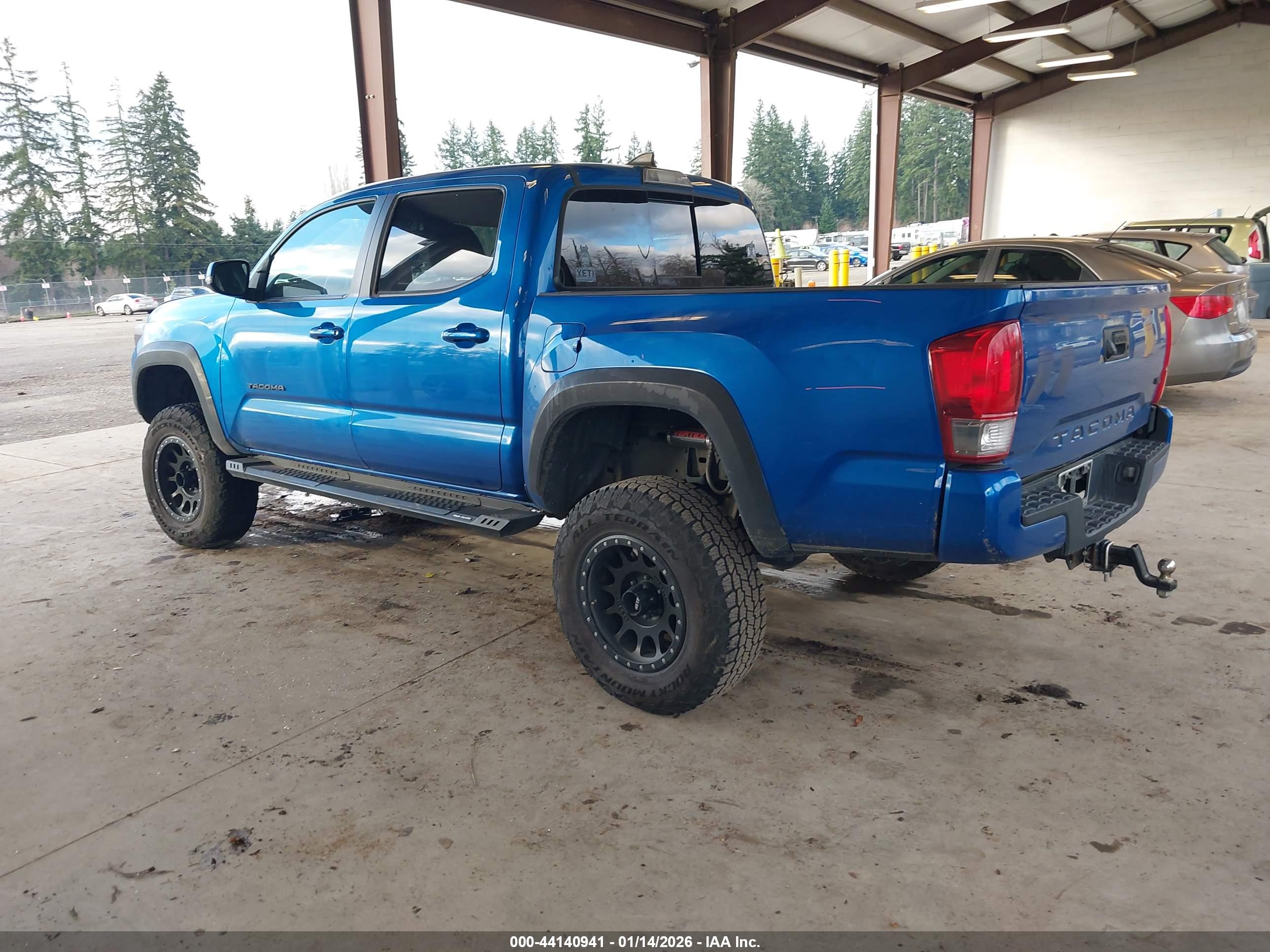 TOYOTA TACOMA image 3