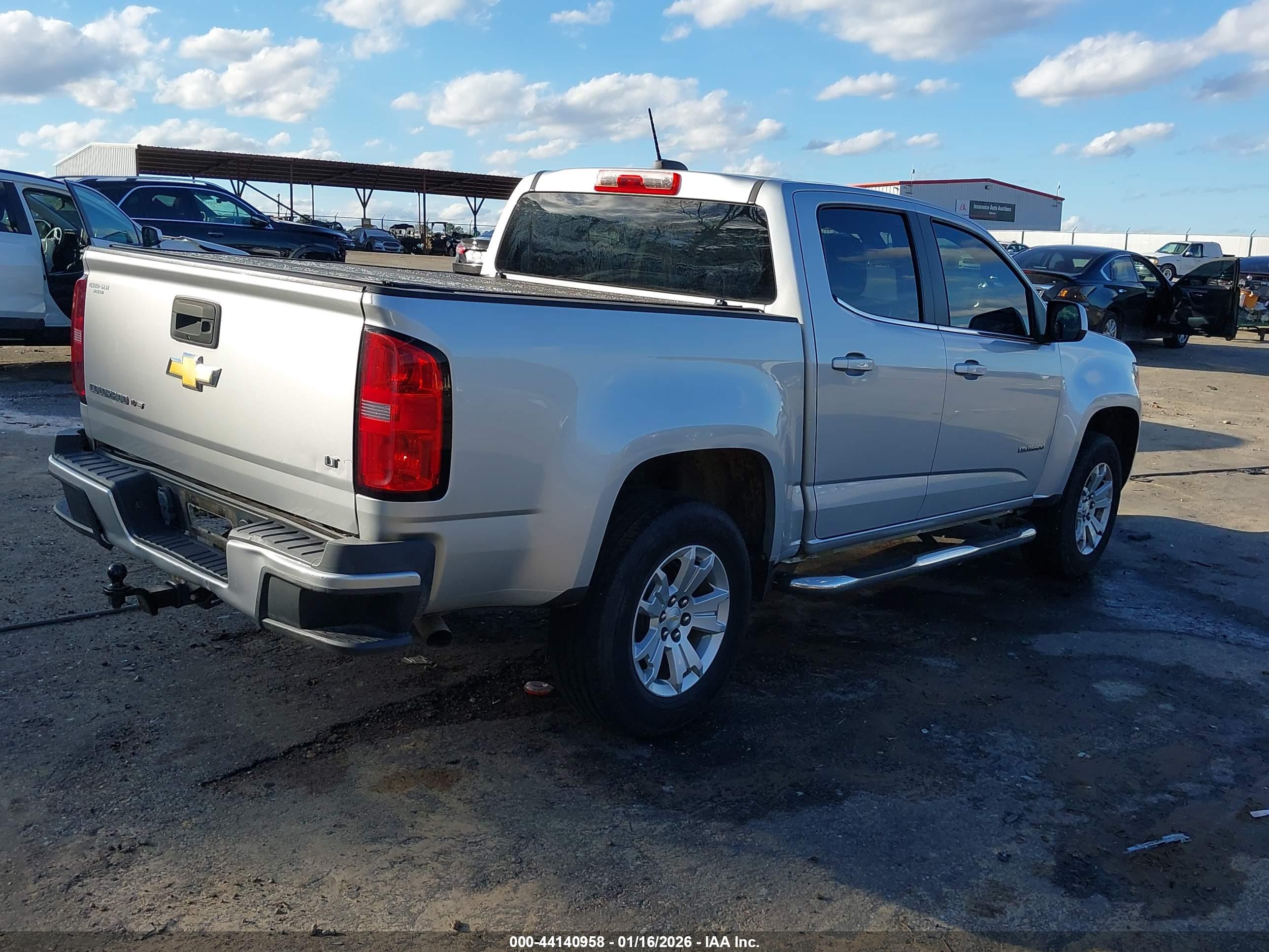 CHEVROLET COLORADO image 4