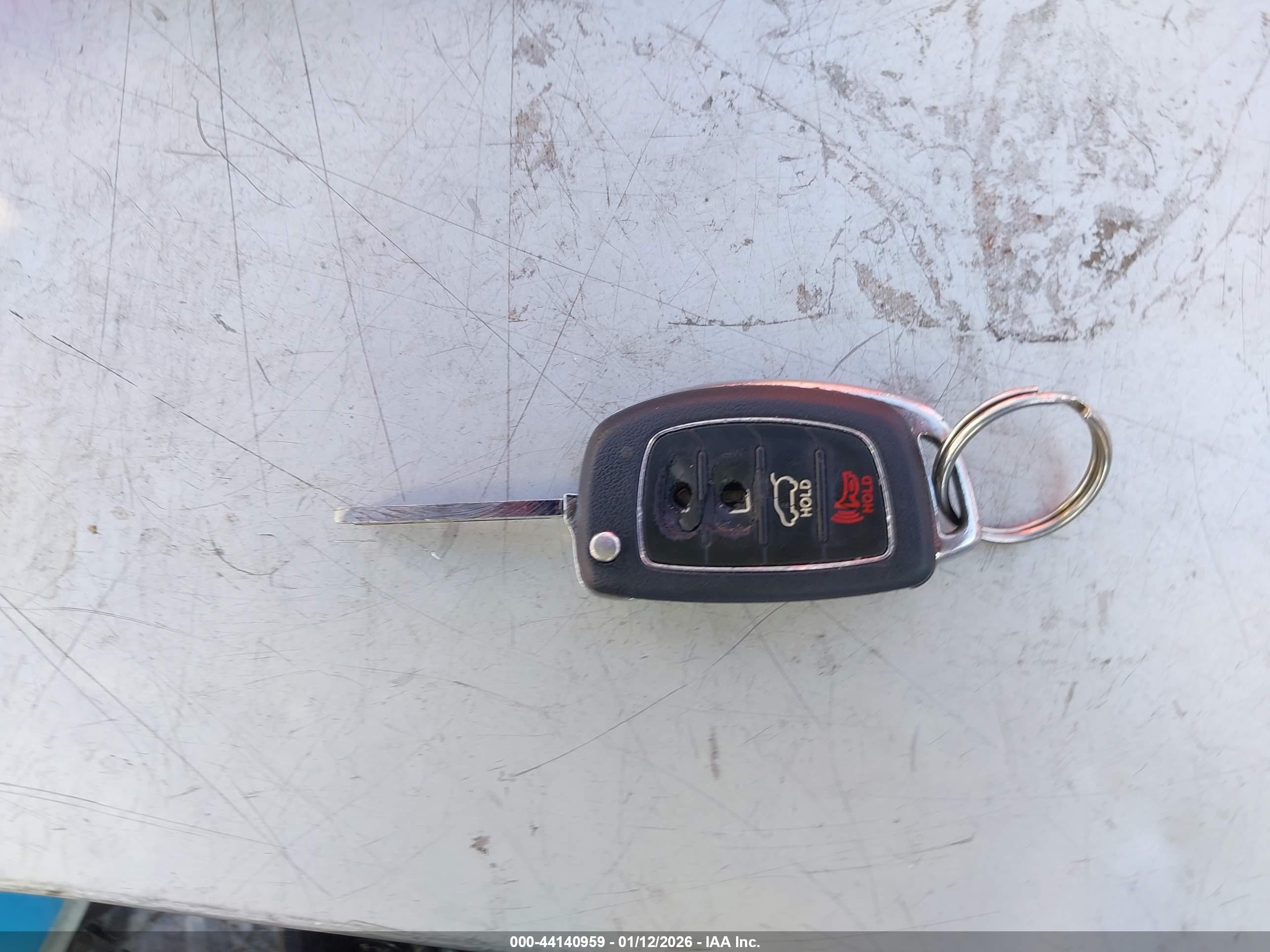 HYUNDAI SANTA image 11
