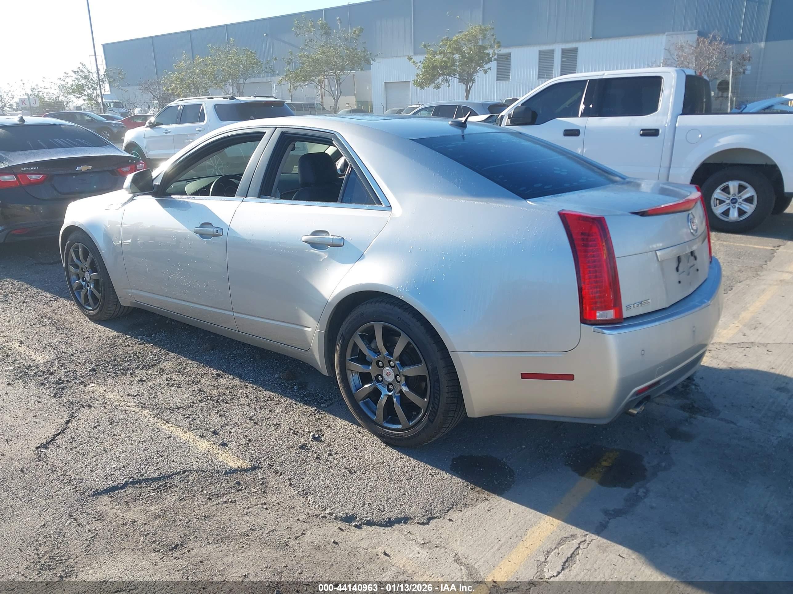 CADILLAC CTS image 3