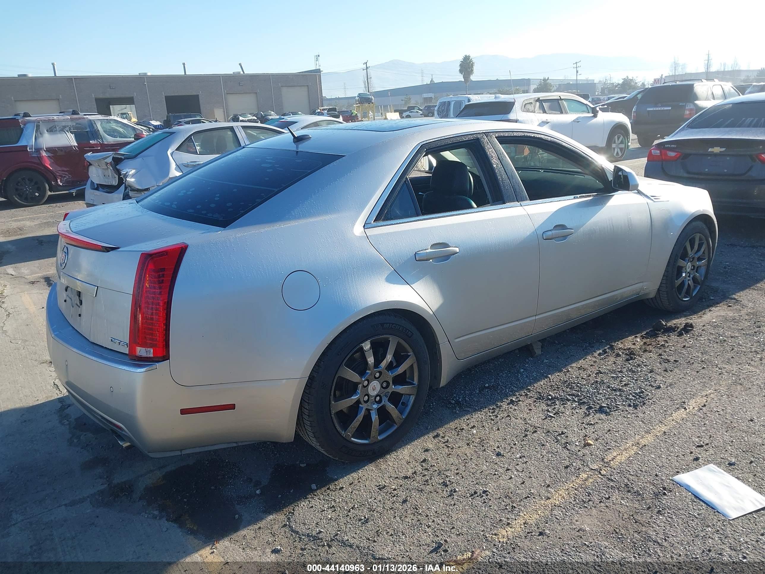 CADILLAC CTS image 4