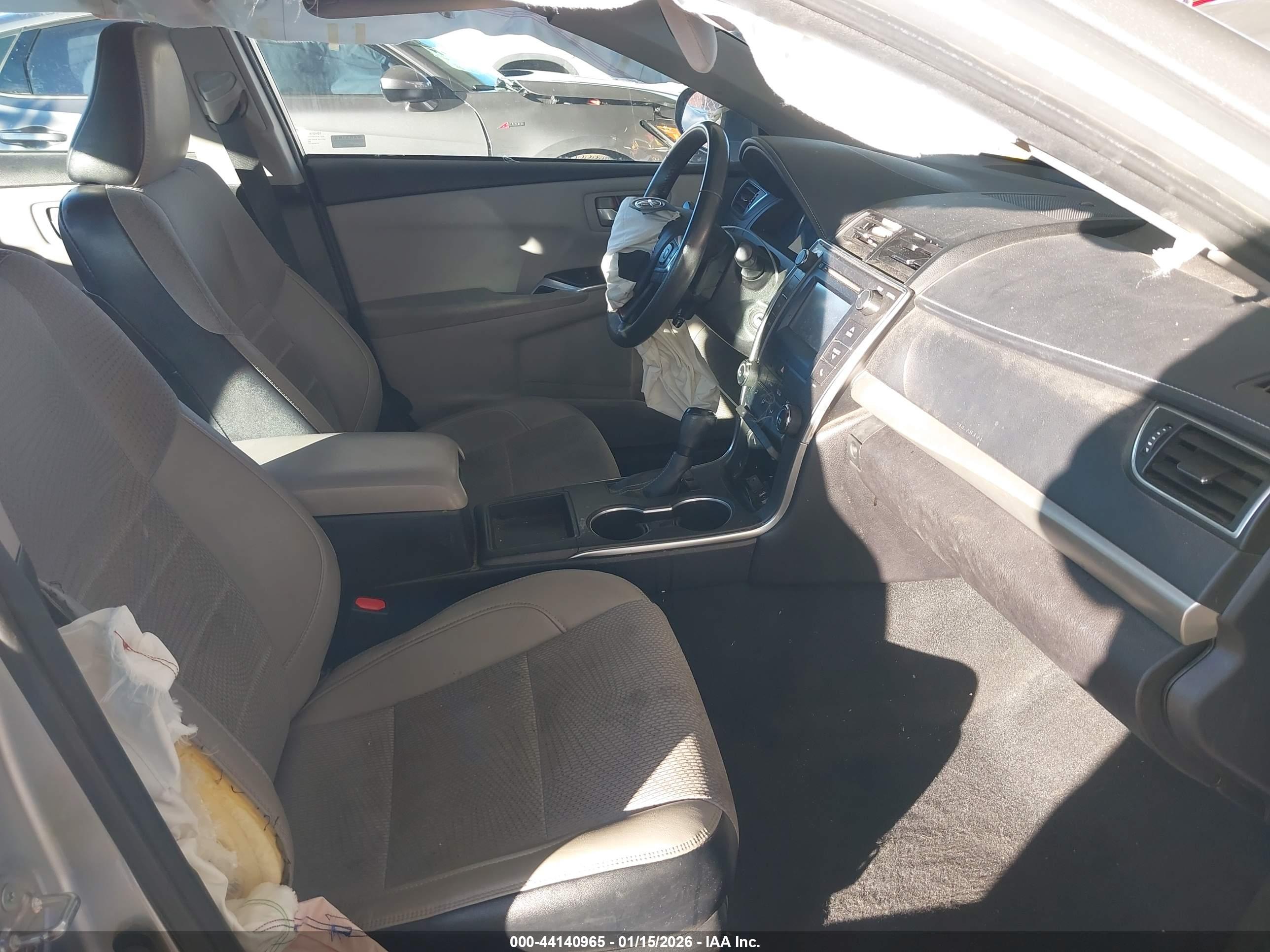 TOYOTA CAMRY image 5