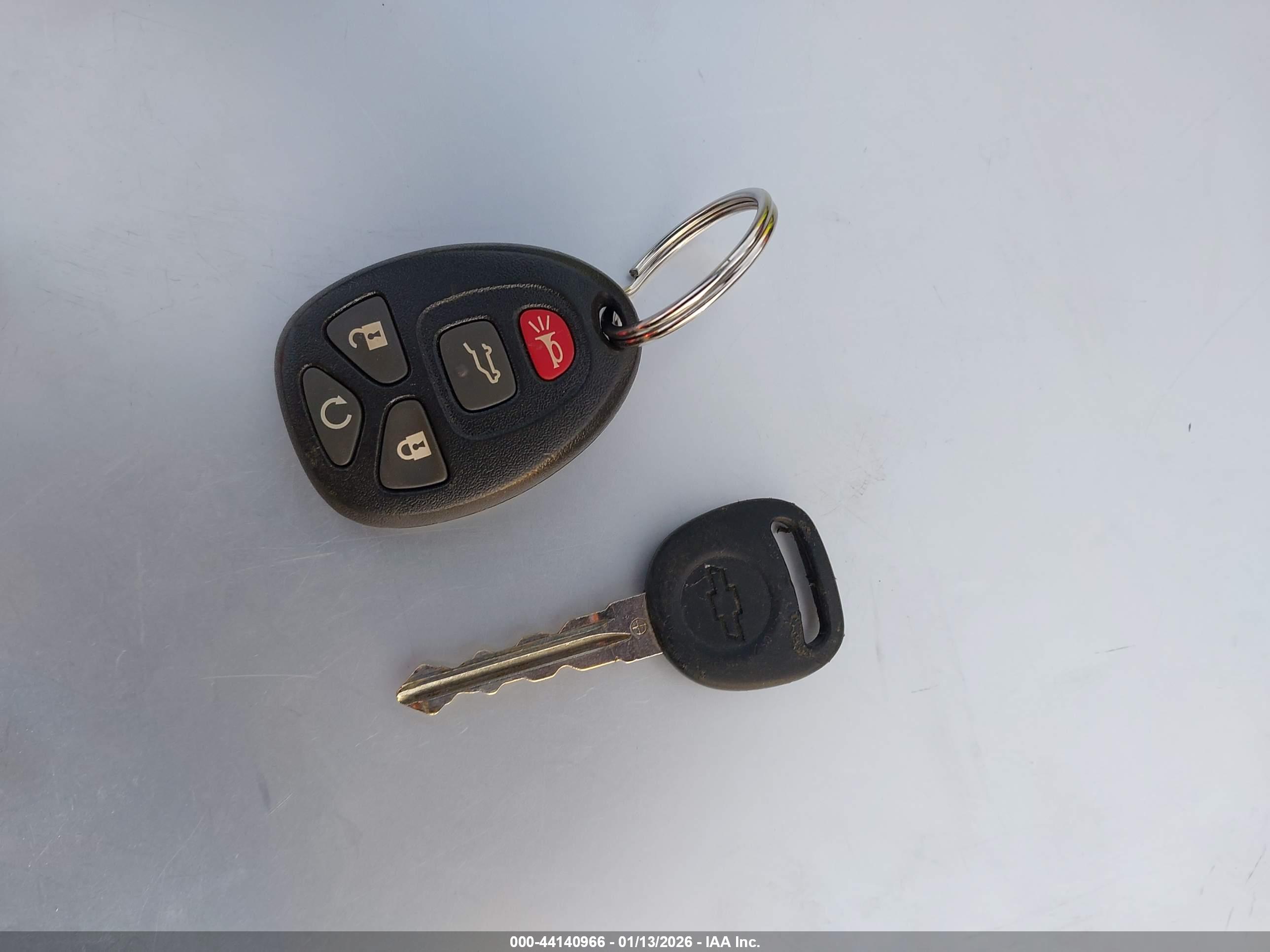 CHEVROLET TRAVERSE image 11