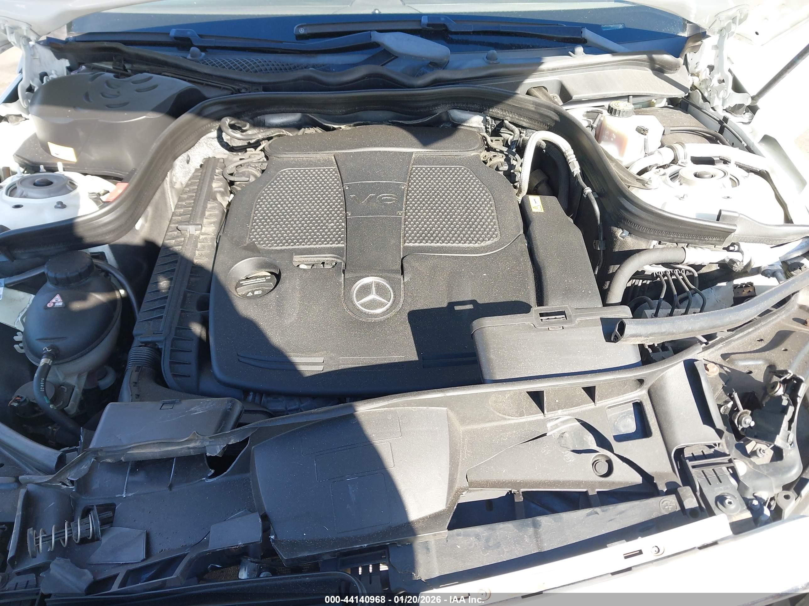 MERCEDES-BENZ E image 10