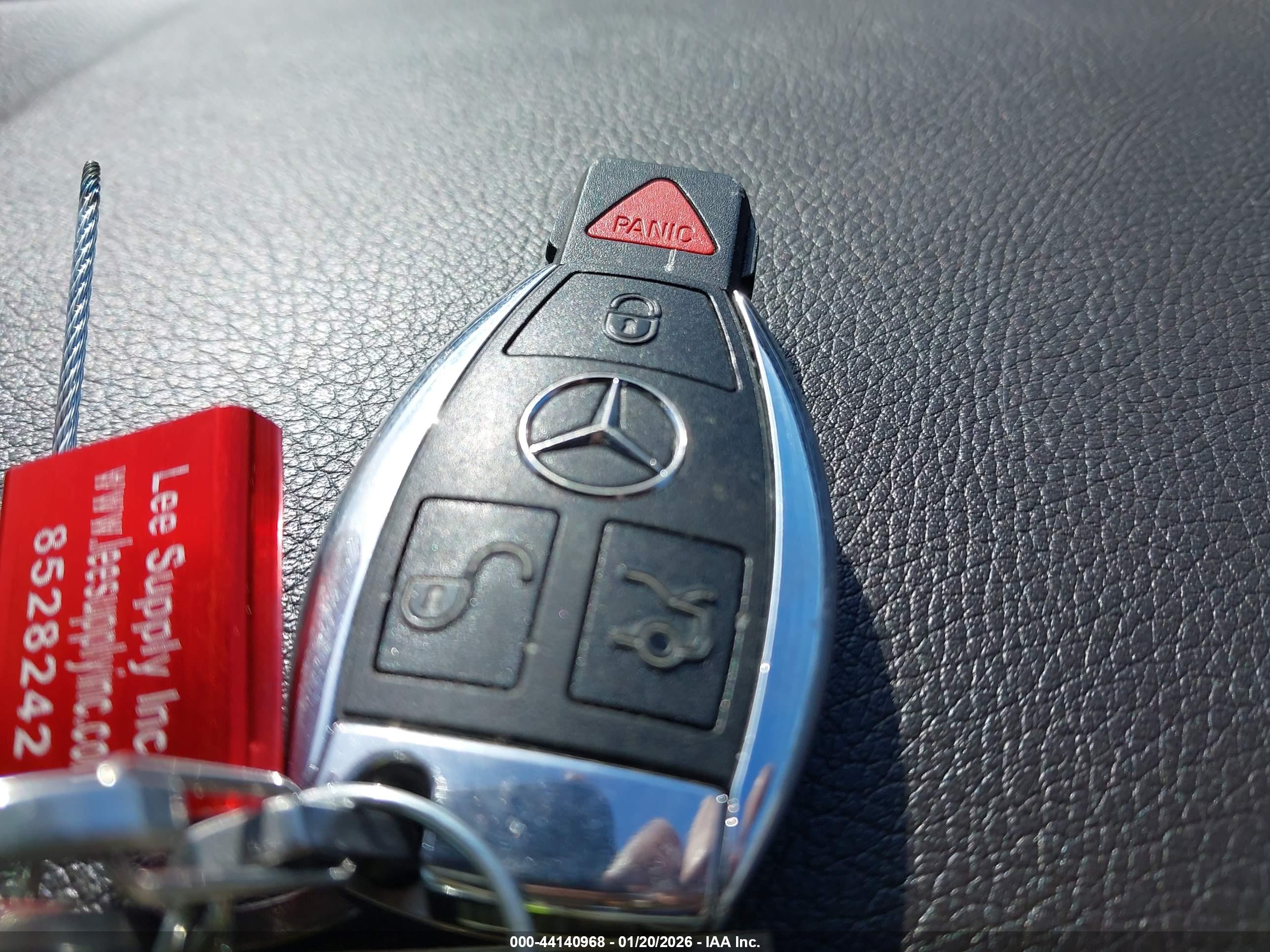 MERCEDES-BENZ E image 11