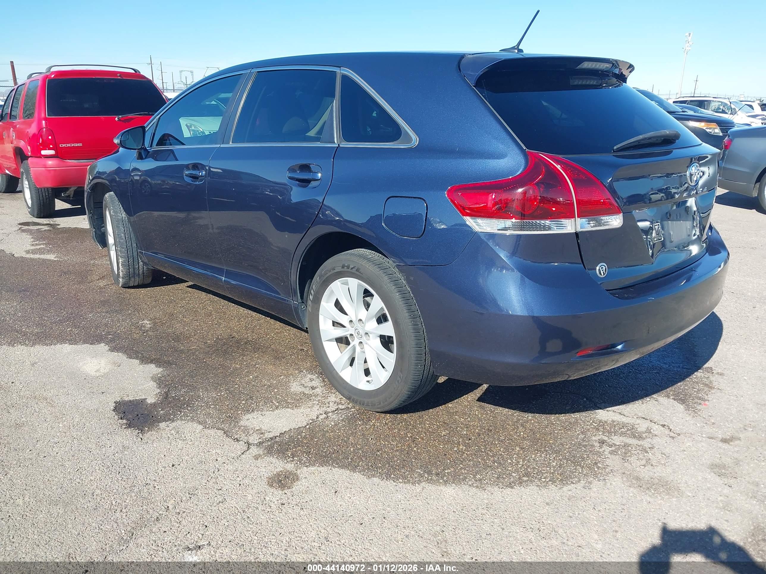 TOYOTA VENZA image 3