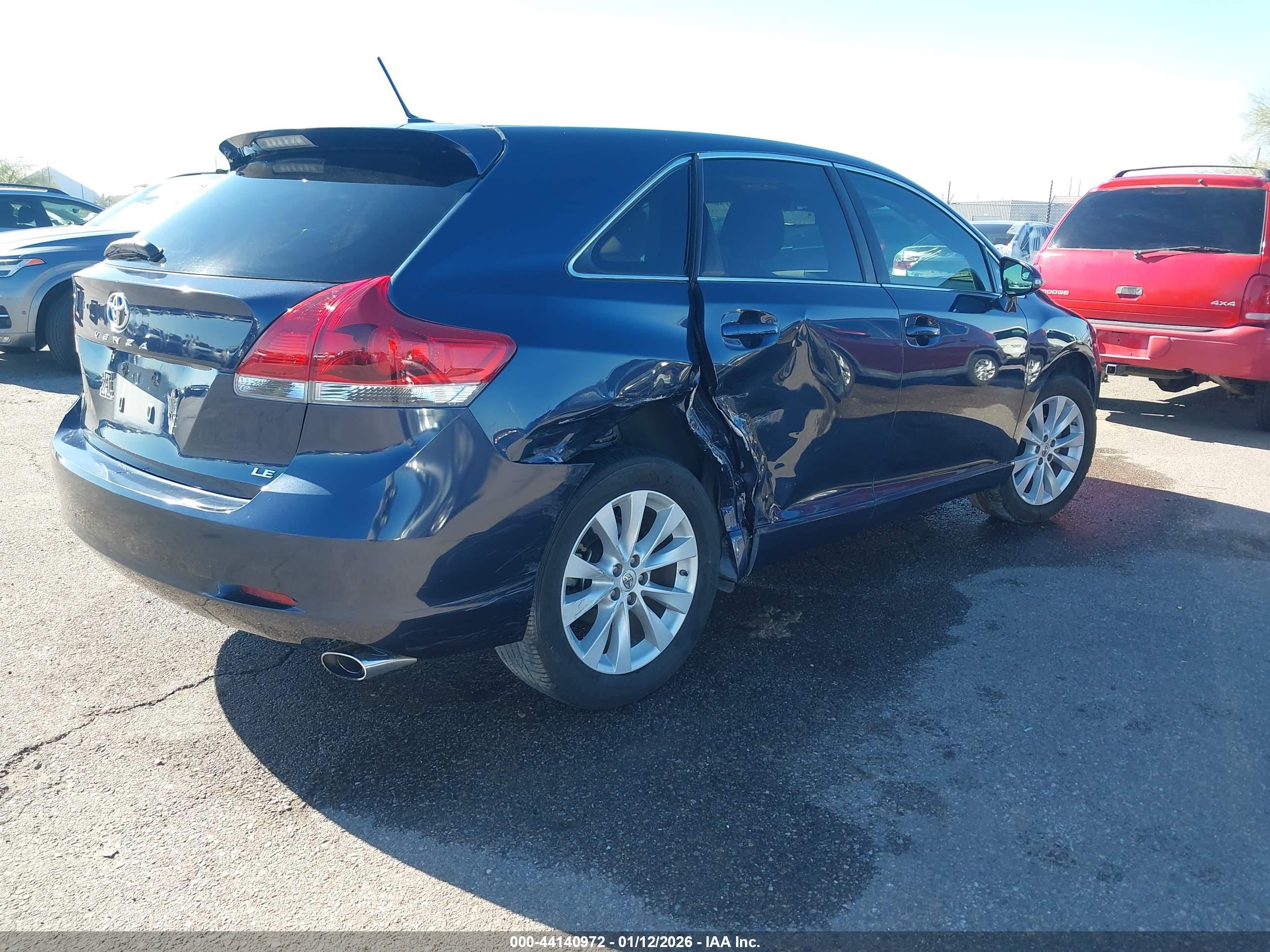 TOYOTA VENZA image 4