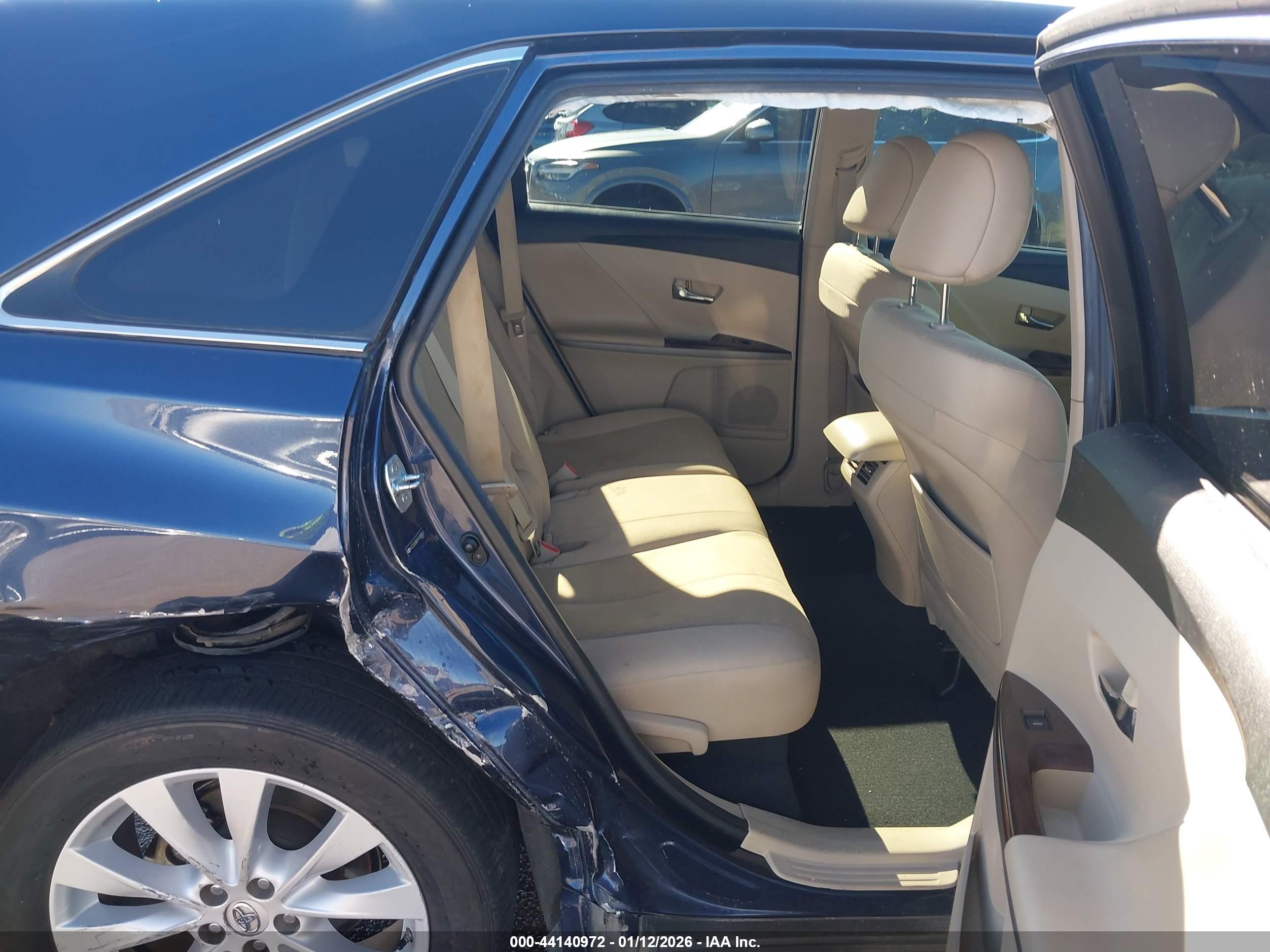 TOYOTA VENZA image 8