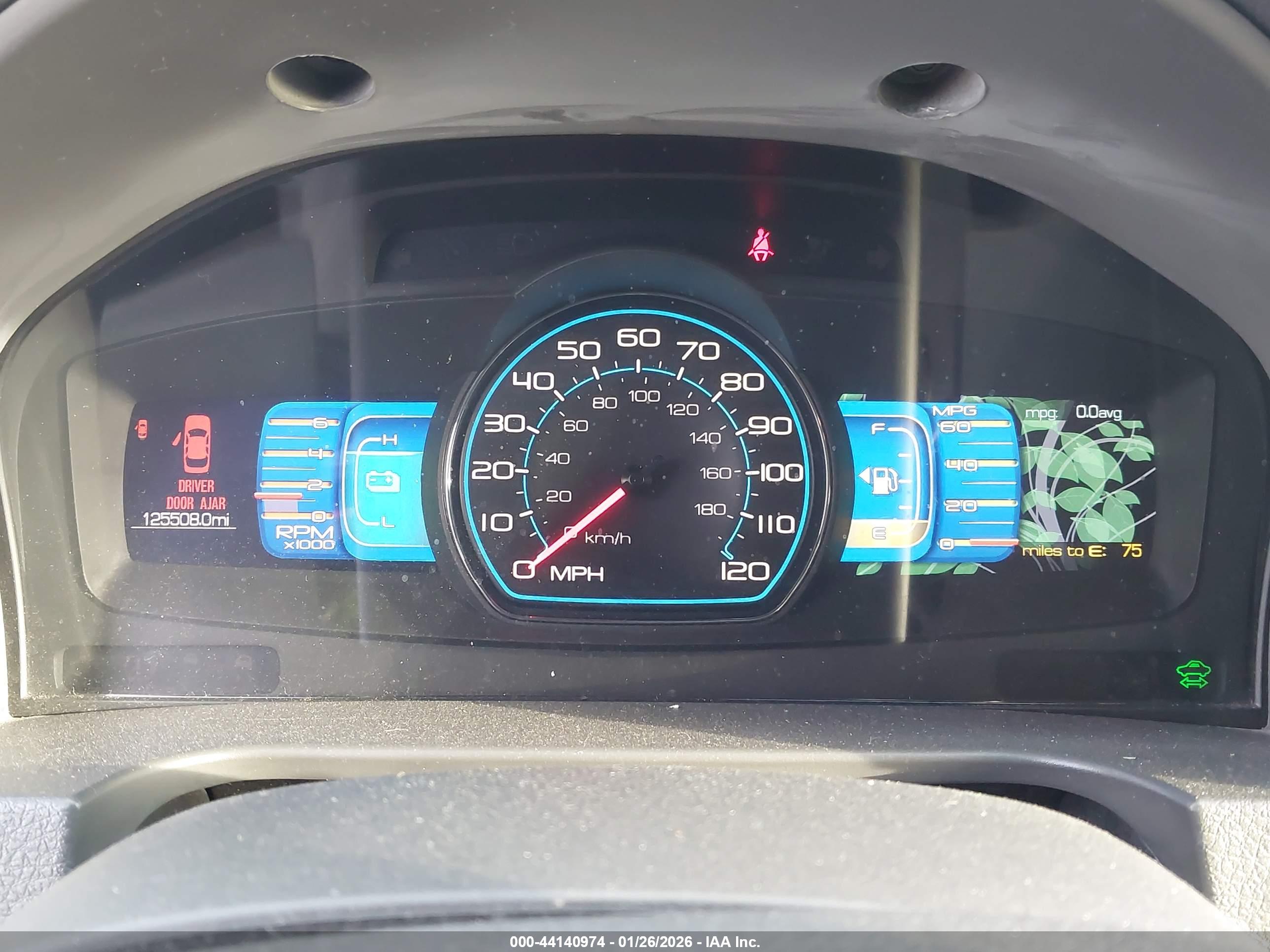 FORD FUSION image 7
