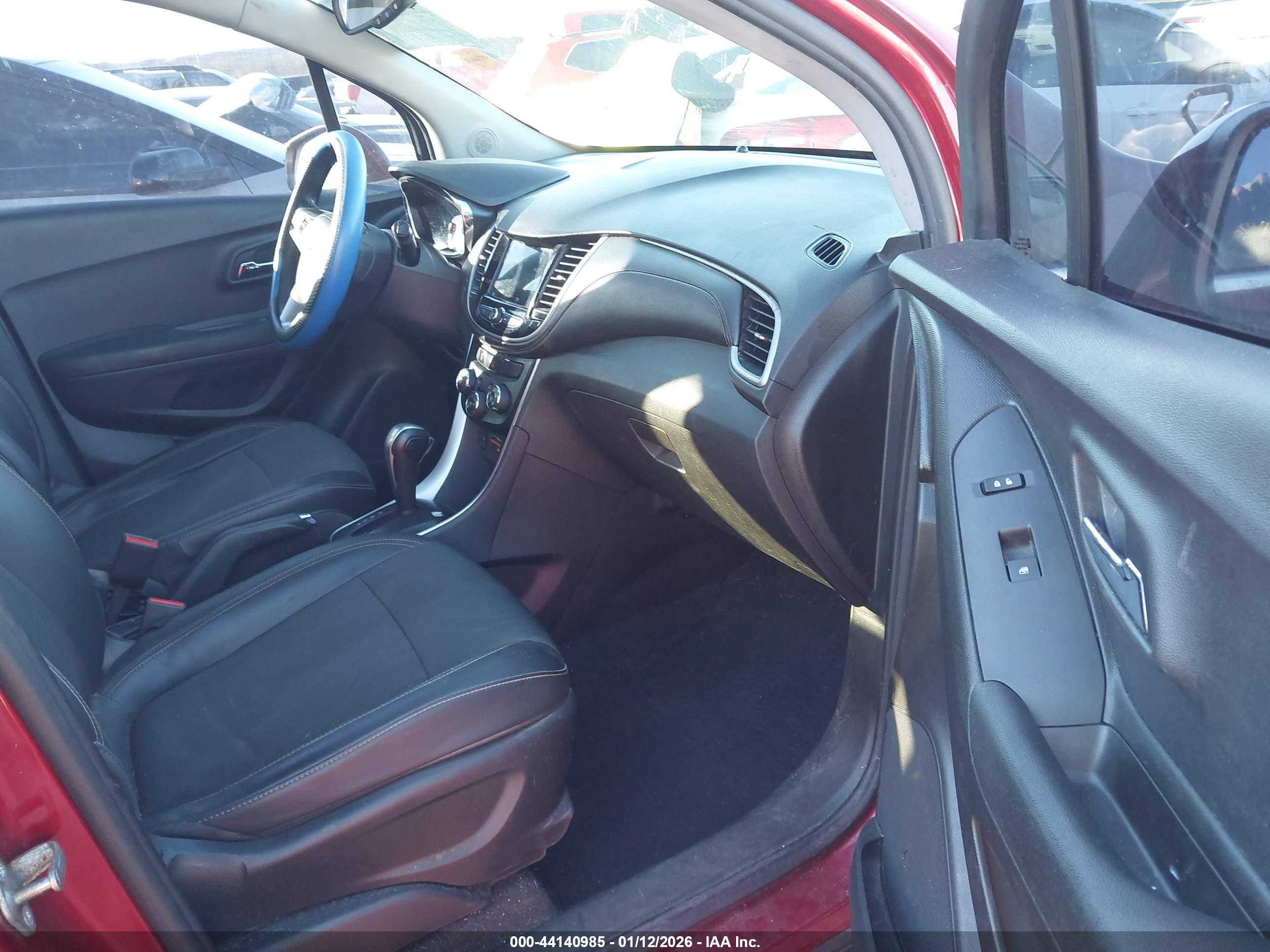 CHEVROLET TRAX image 5