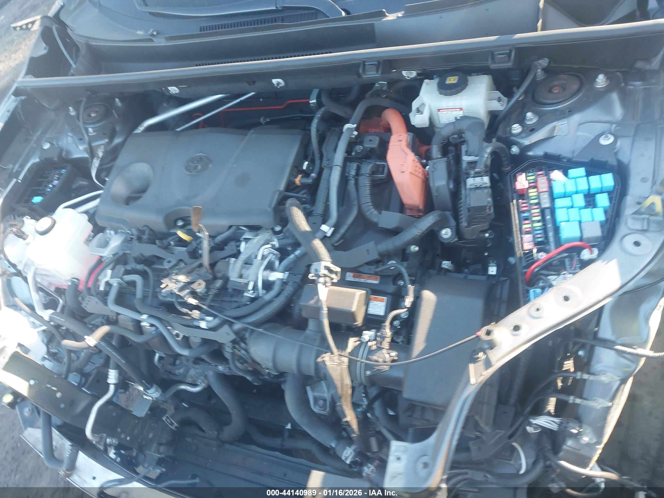 TOYOTA RAV4 image 10