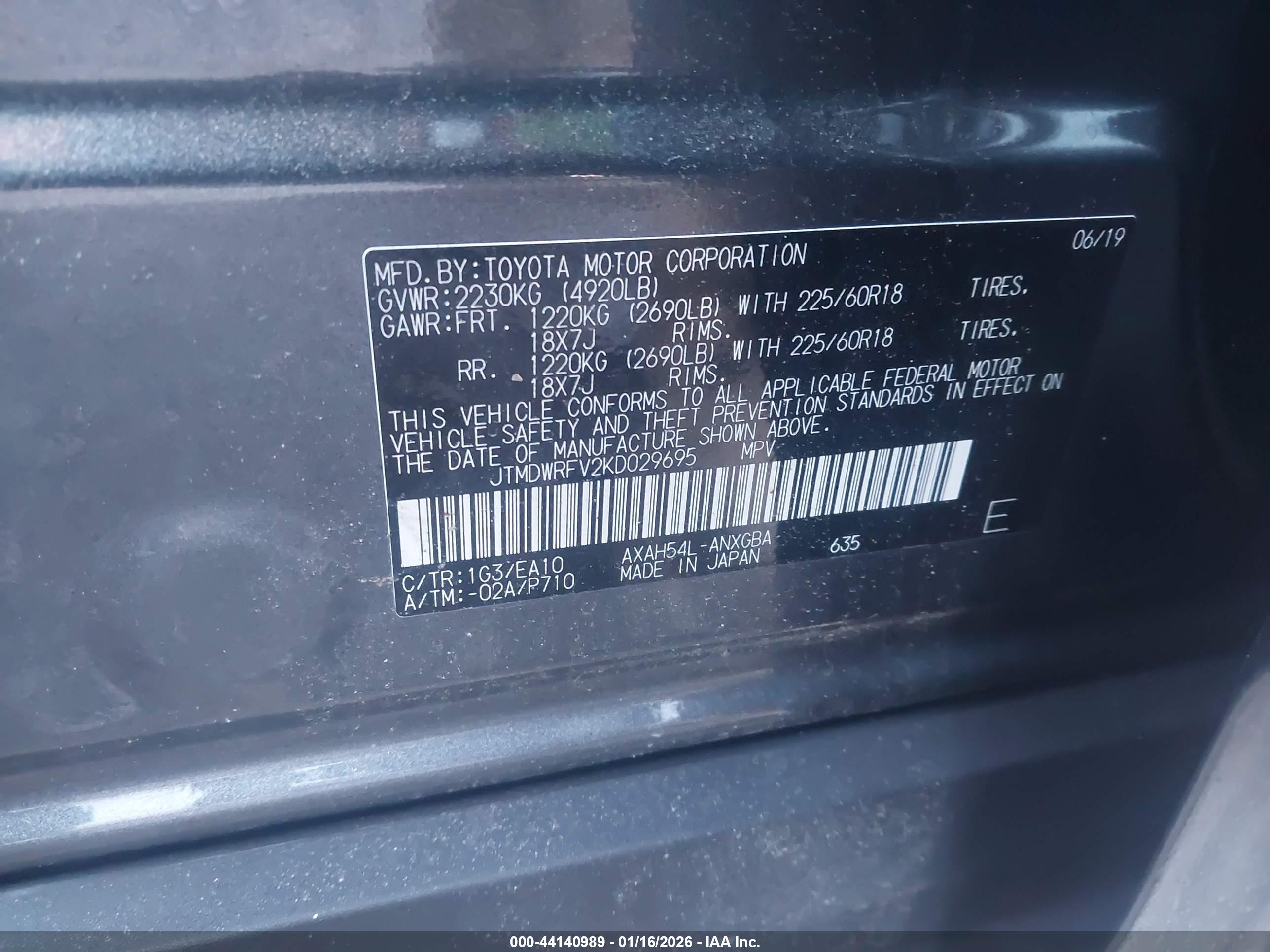 TOYOTA RAV4 image 9