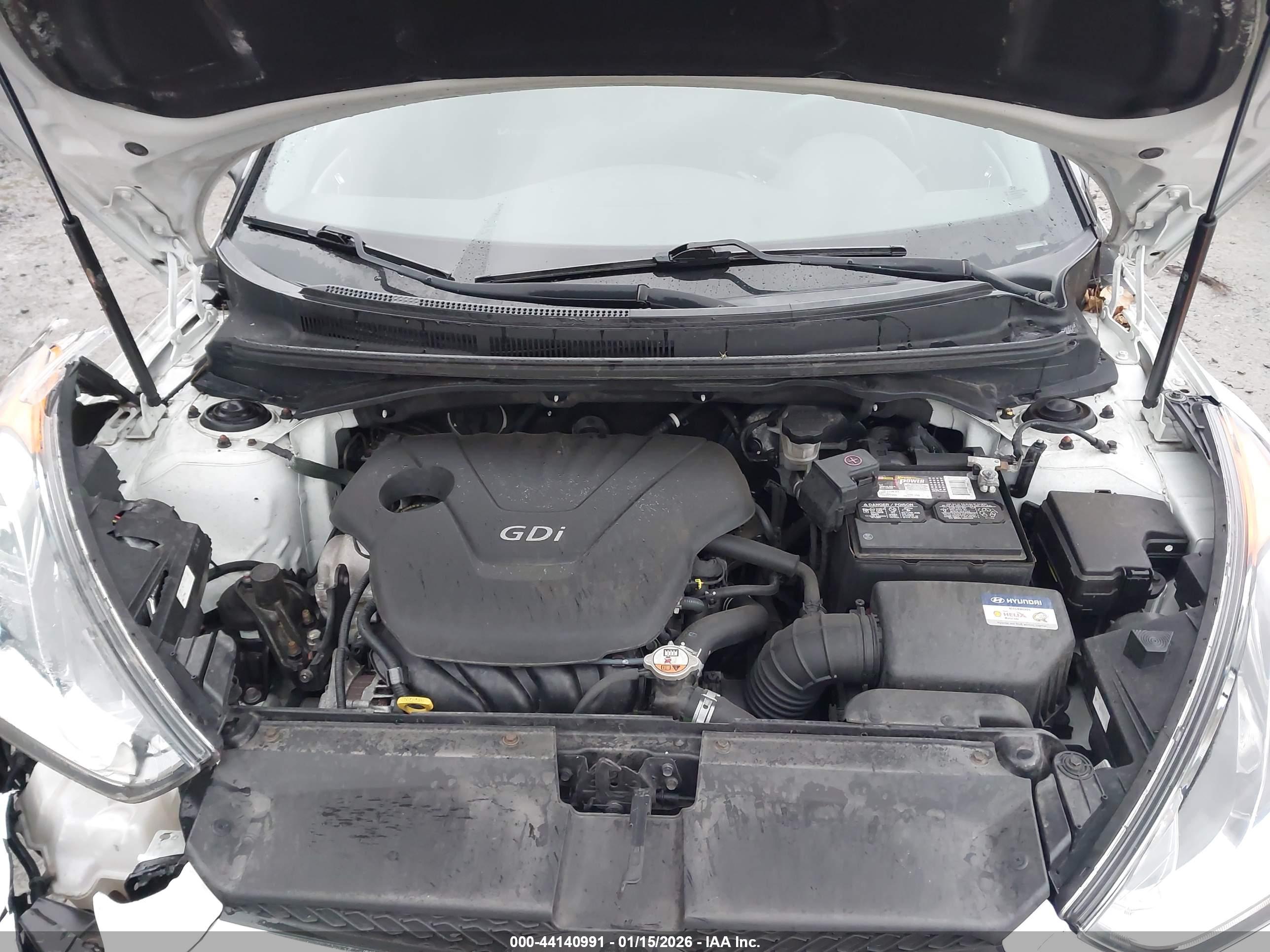 HYUNDAI VELOSTER image 10