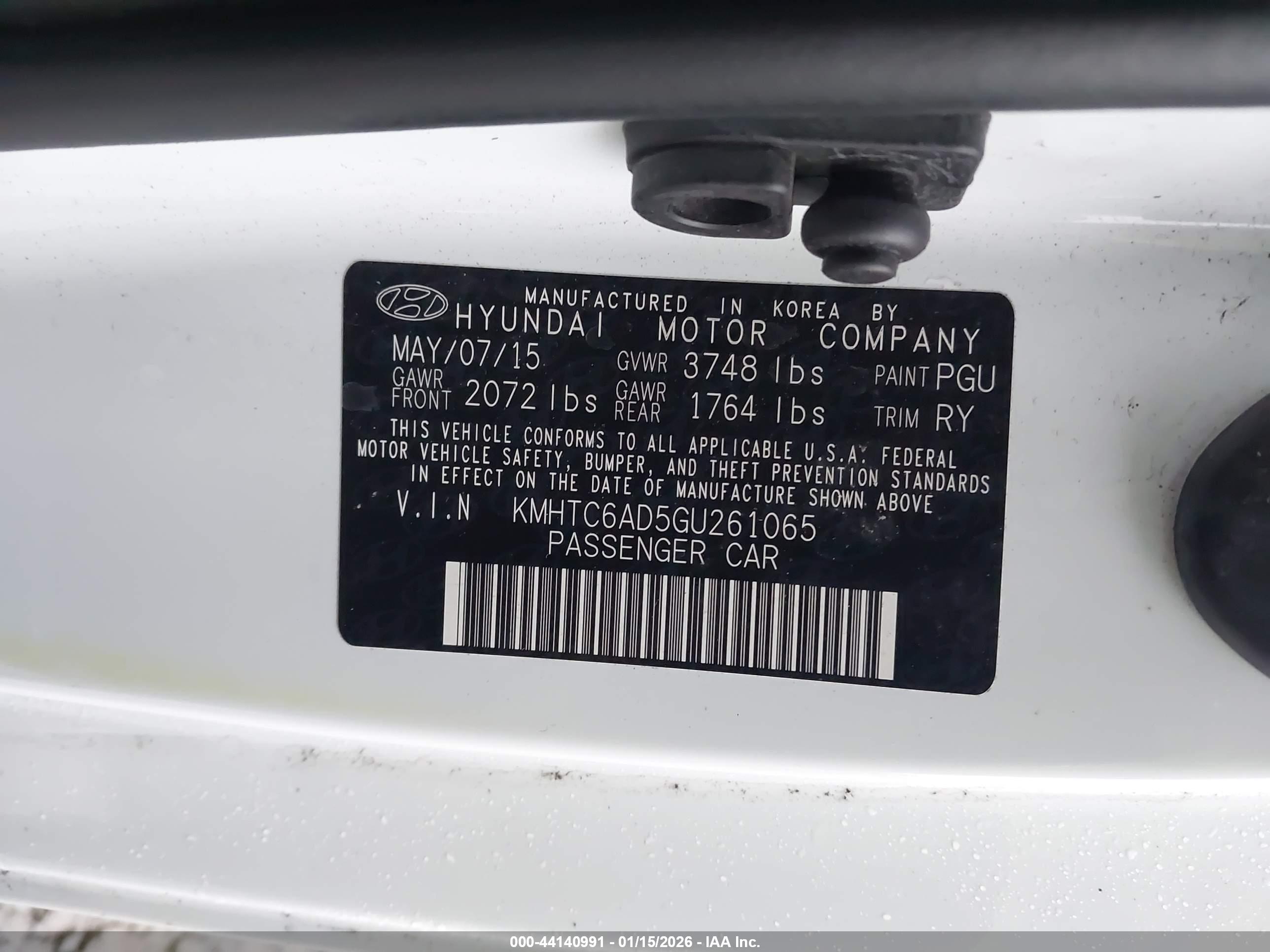 HYUNDAI VELOSTER image 9