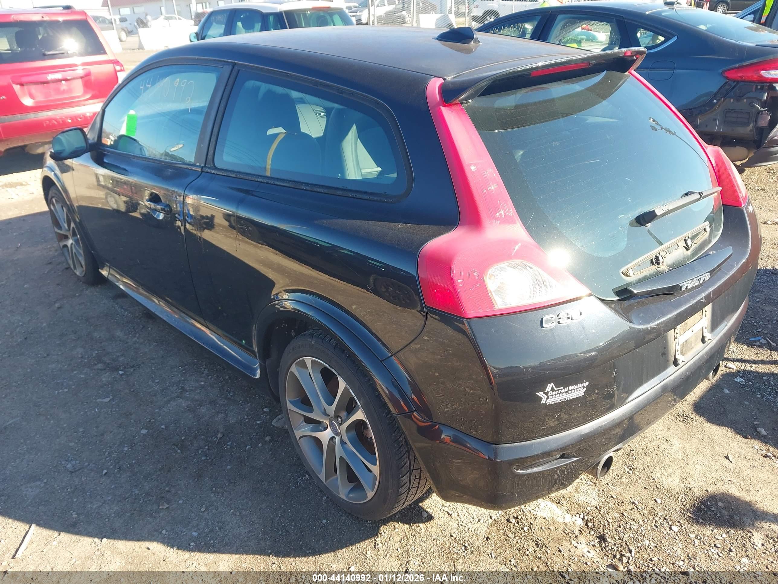 VOLVO C30 image 3