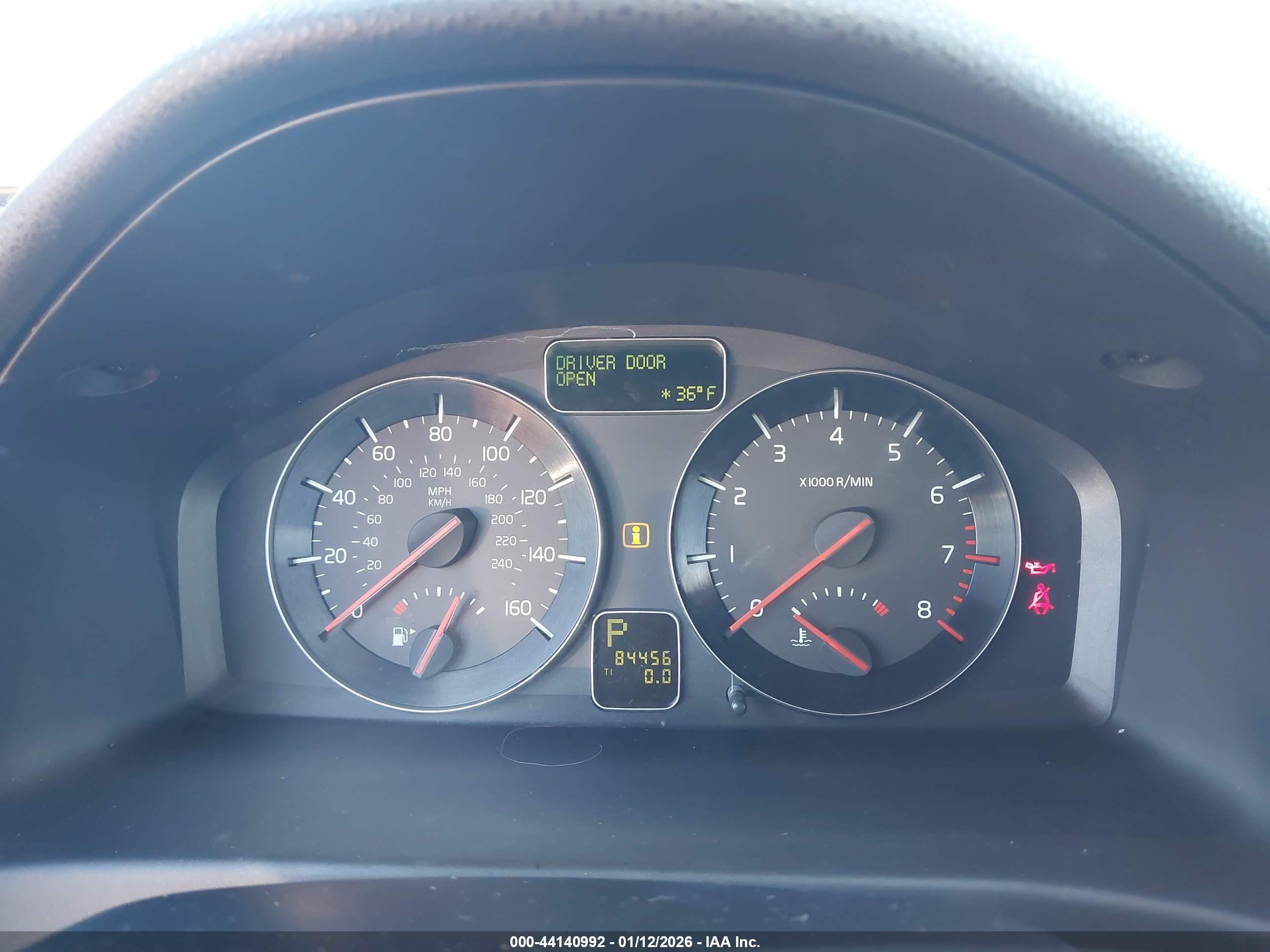 VOLVO C30 image 7