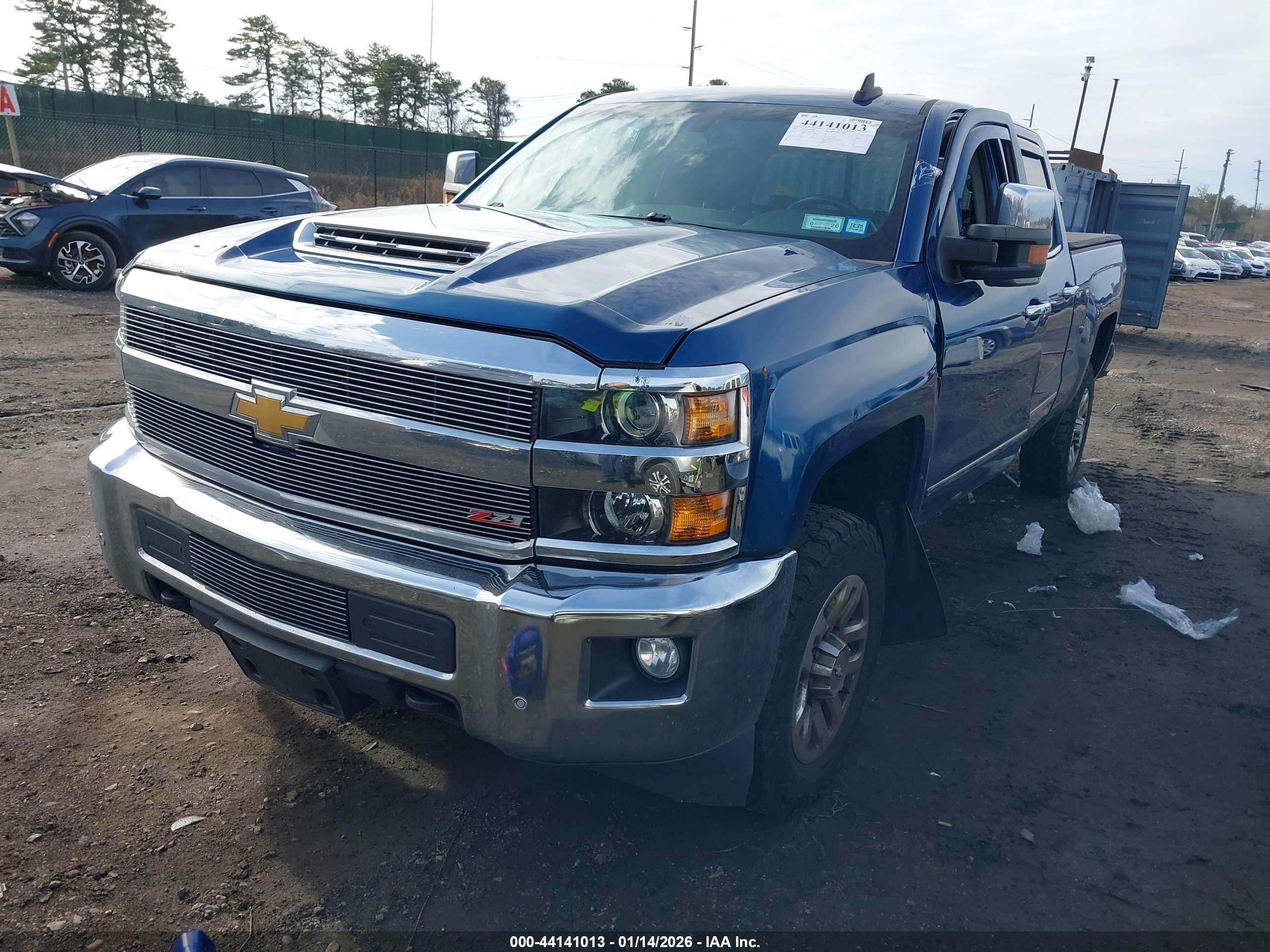 CHEVROLET SILVERADO image 2