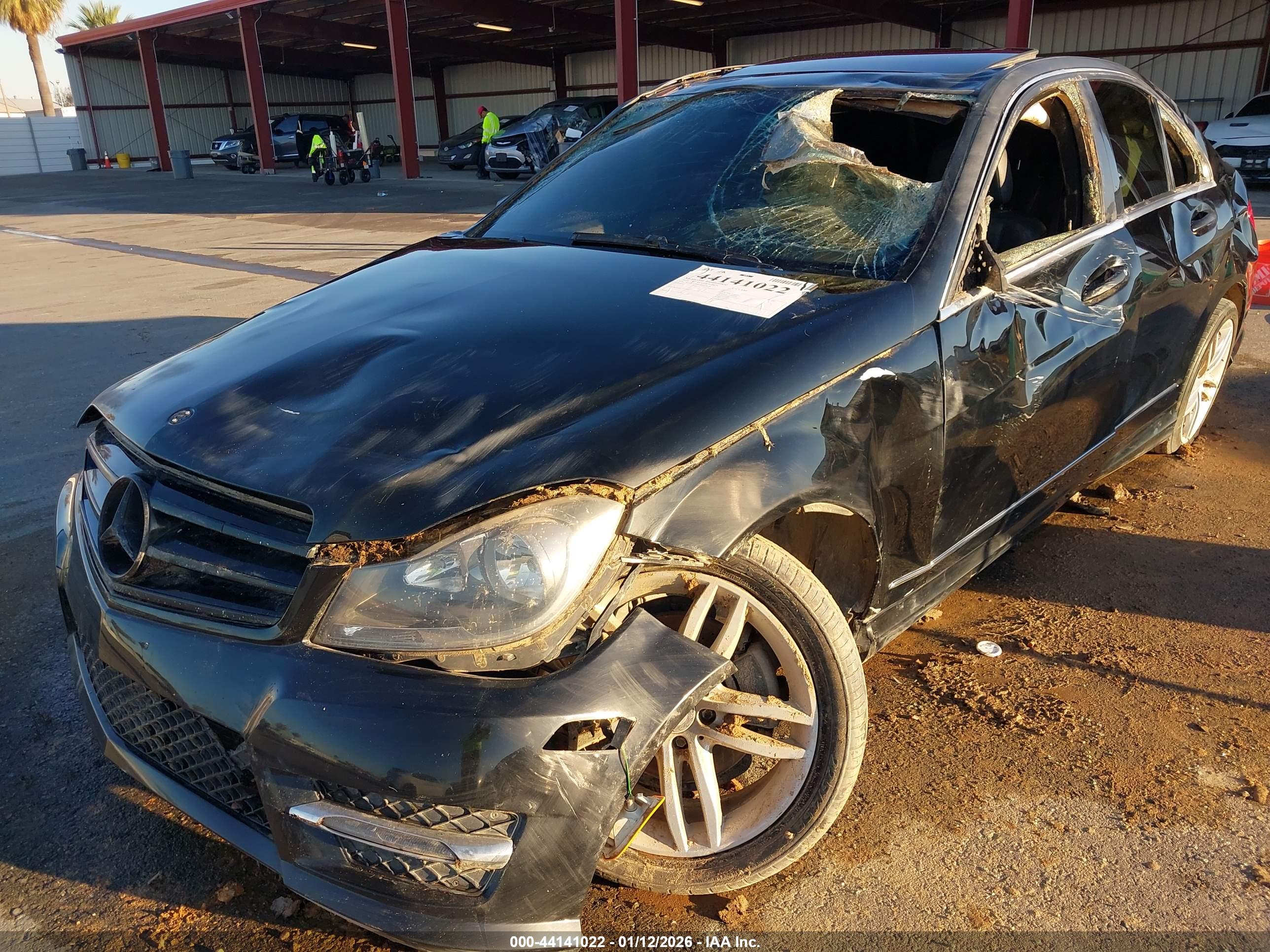 MERCEDES-BENZ C-CLASS image 6