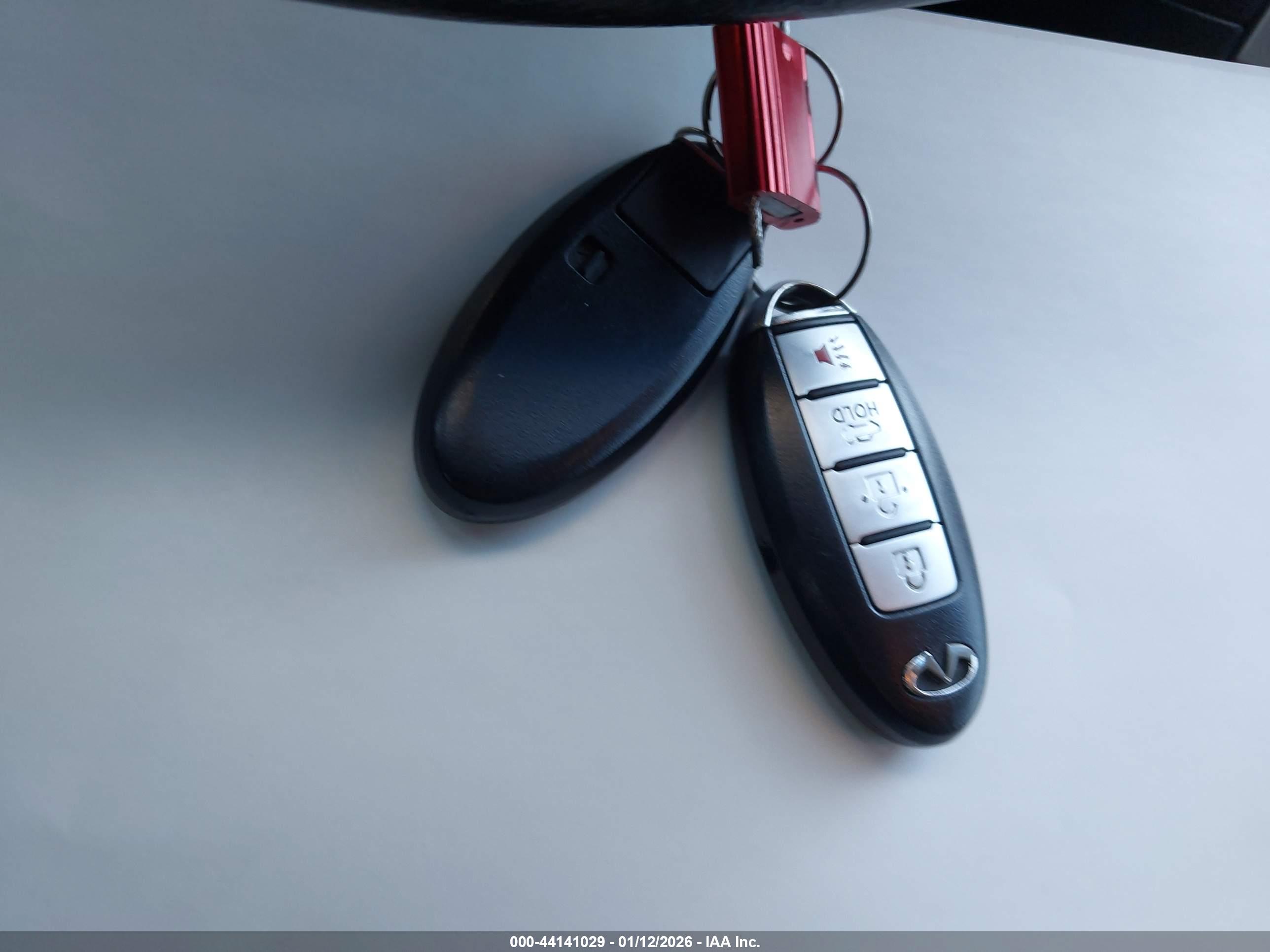 INFINITI G37 image 11