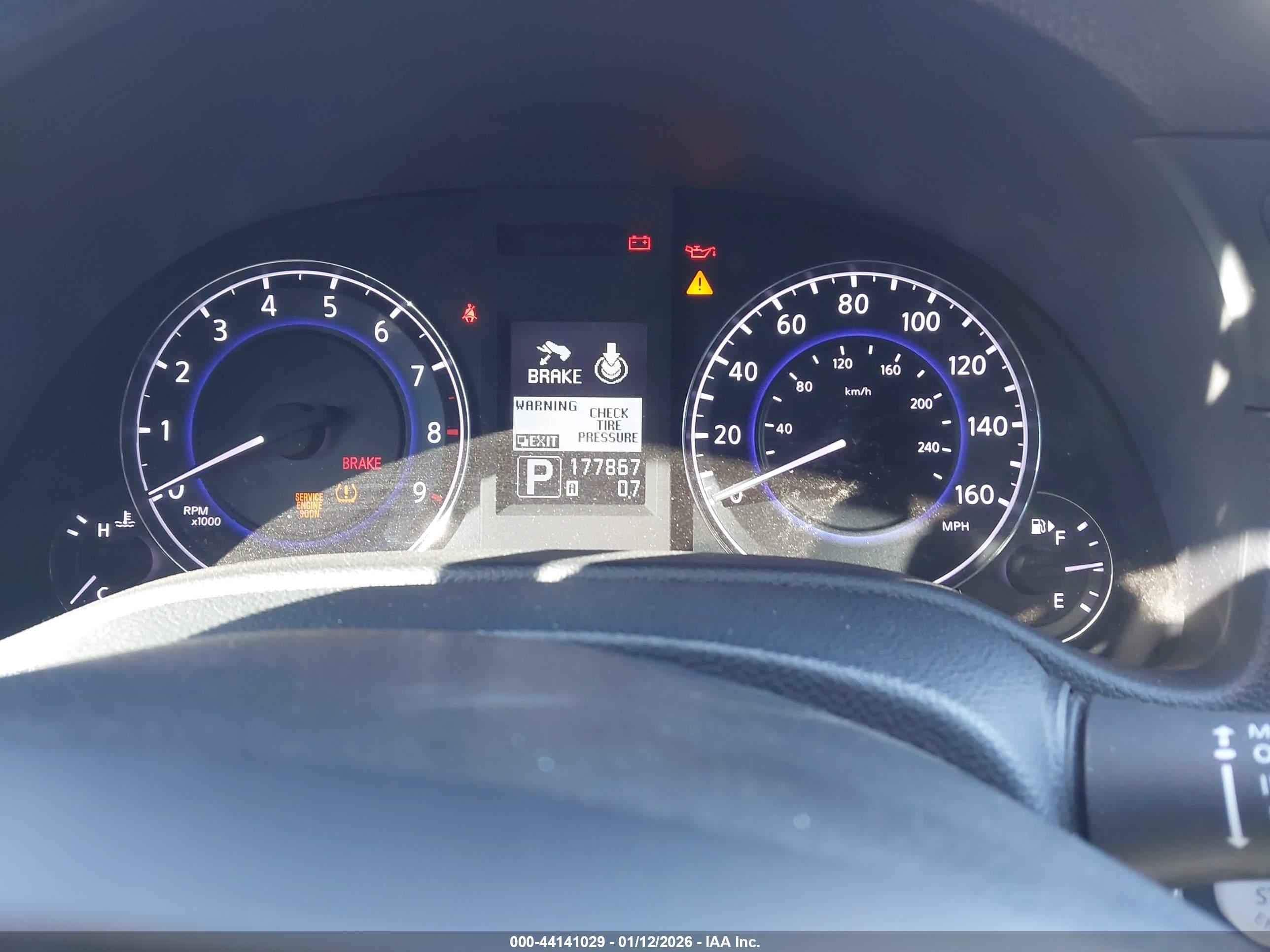 INFINITI G37 image 7