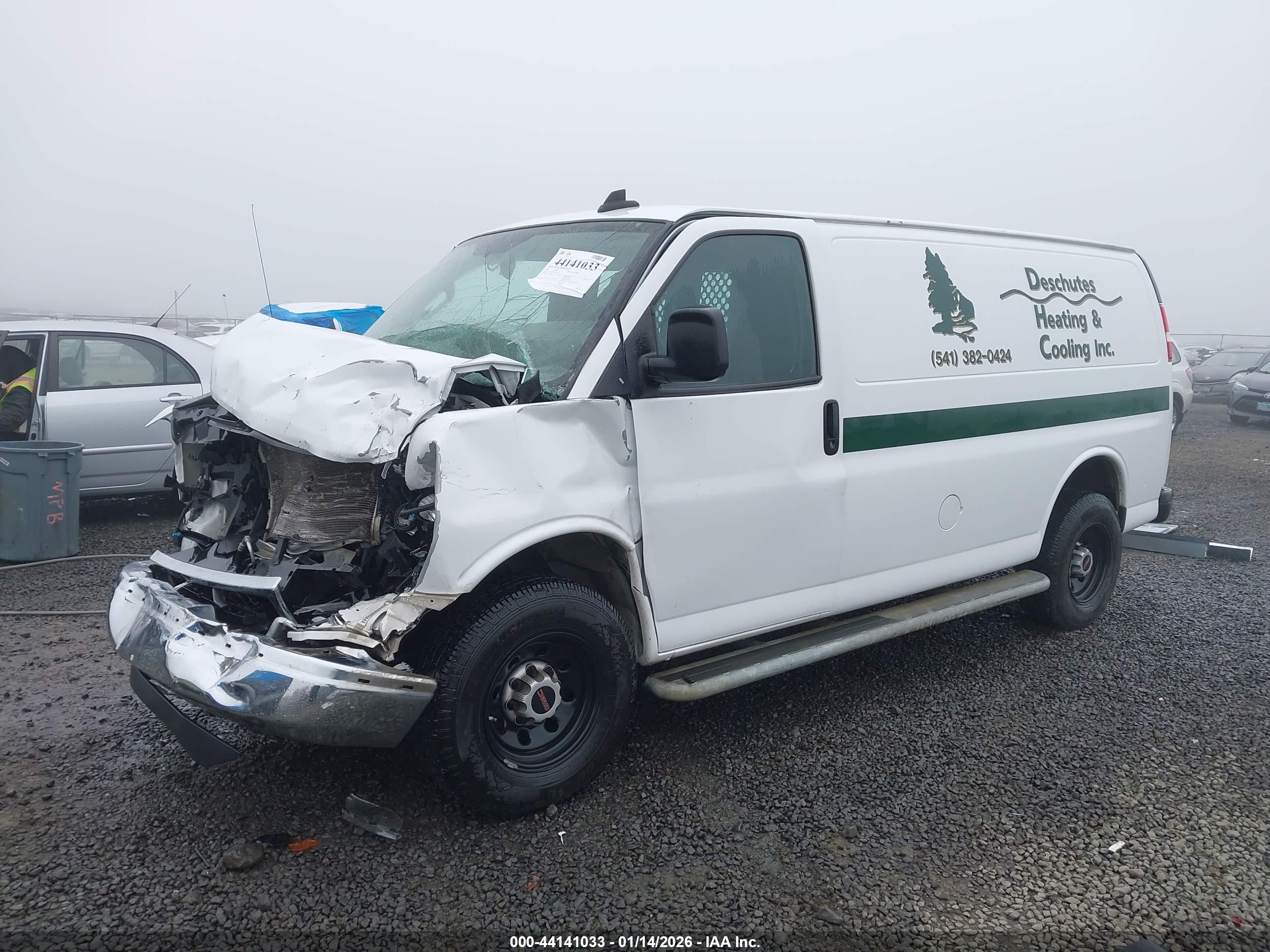 GMC SAVANA image 2