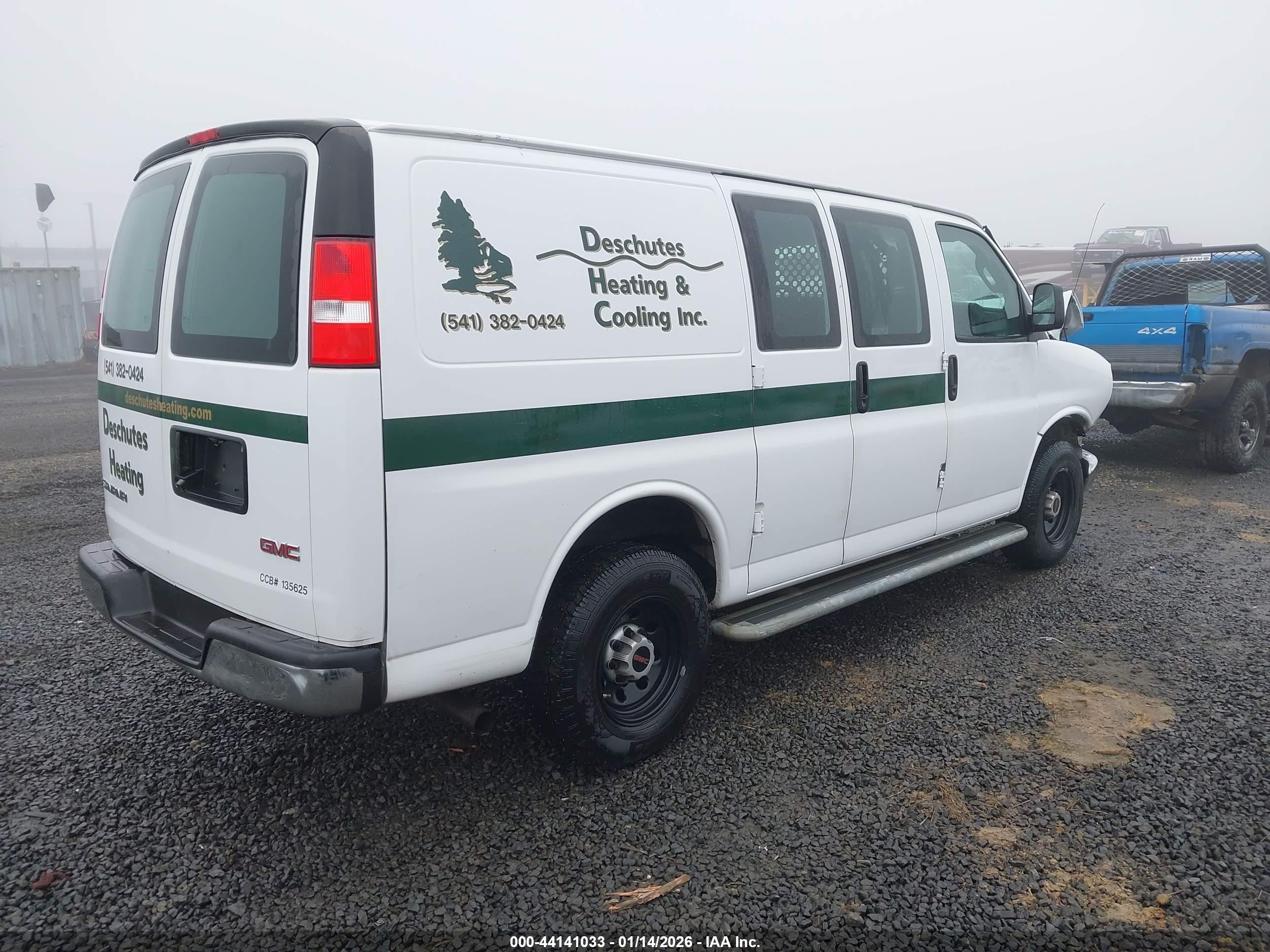 GMC SAVANA image 4