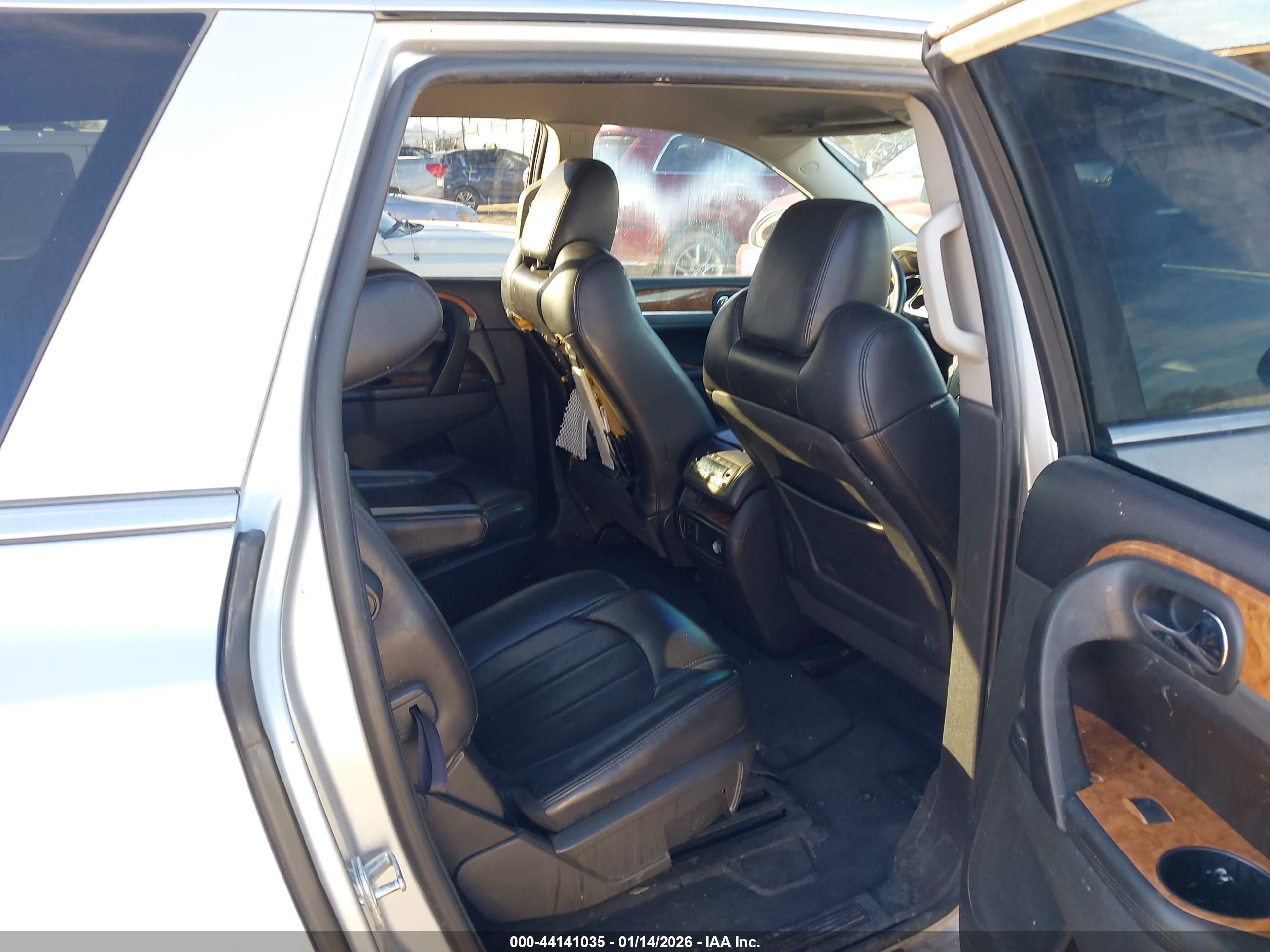 BUICK ENCLAVE image 8