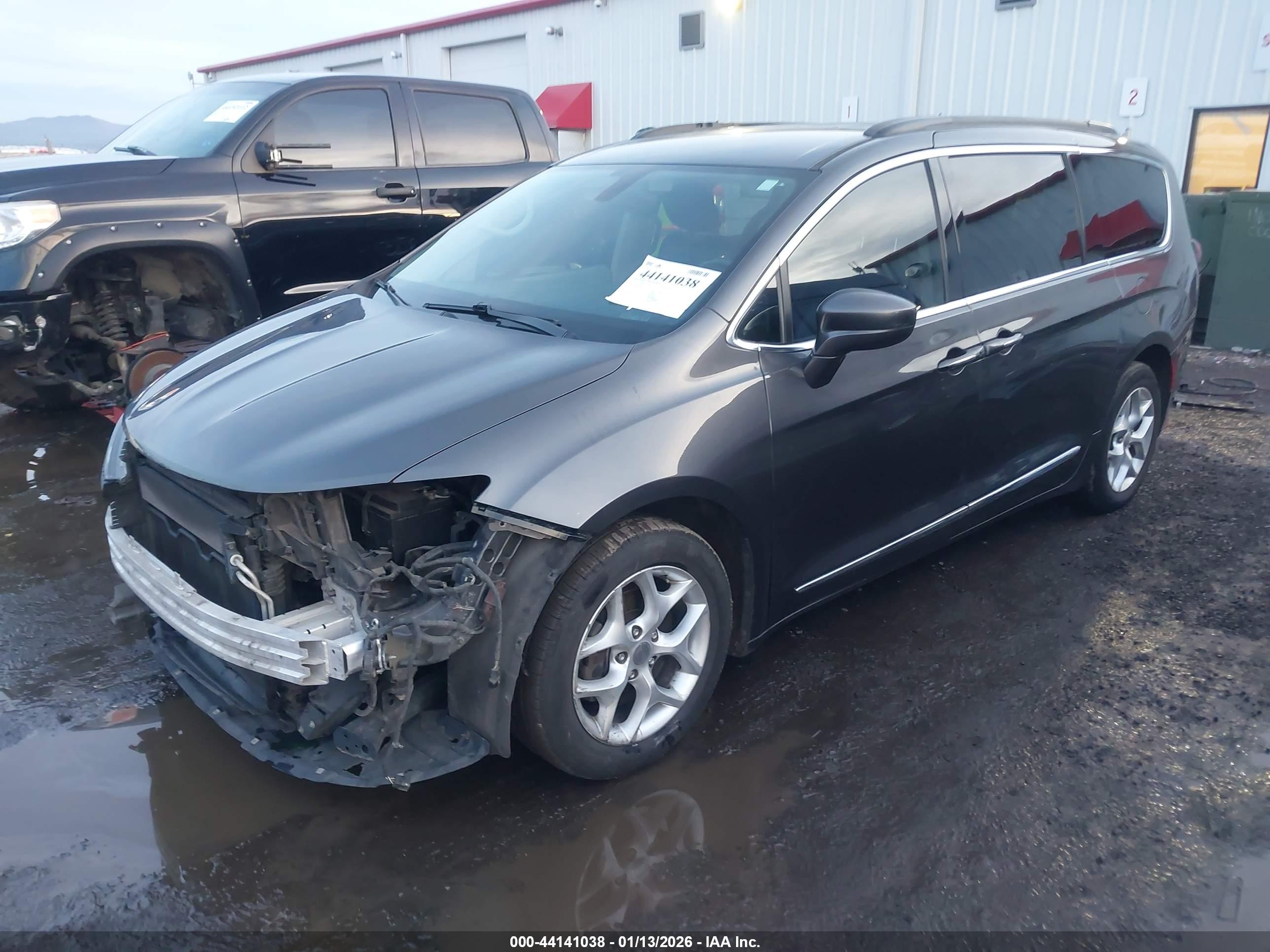 CHRYSLER PACIFICA image 2