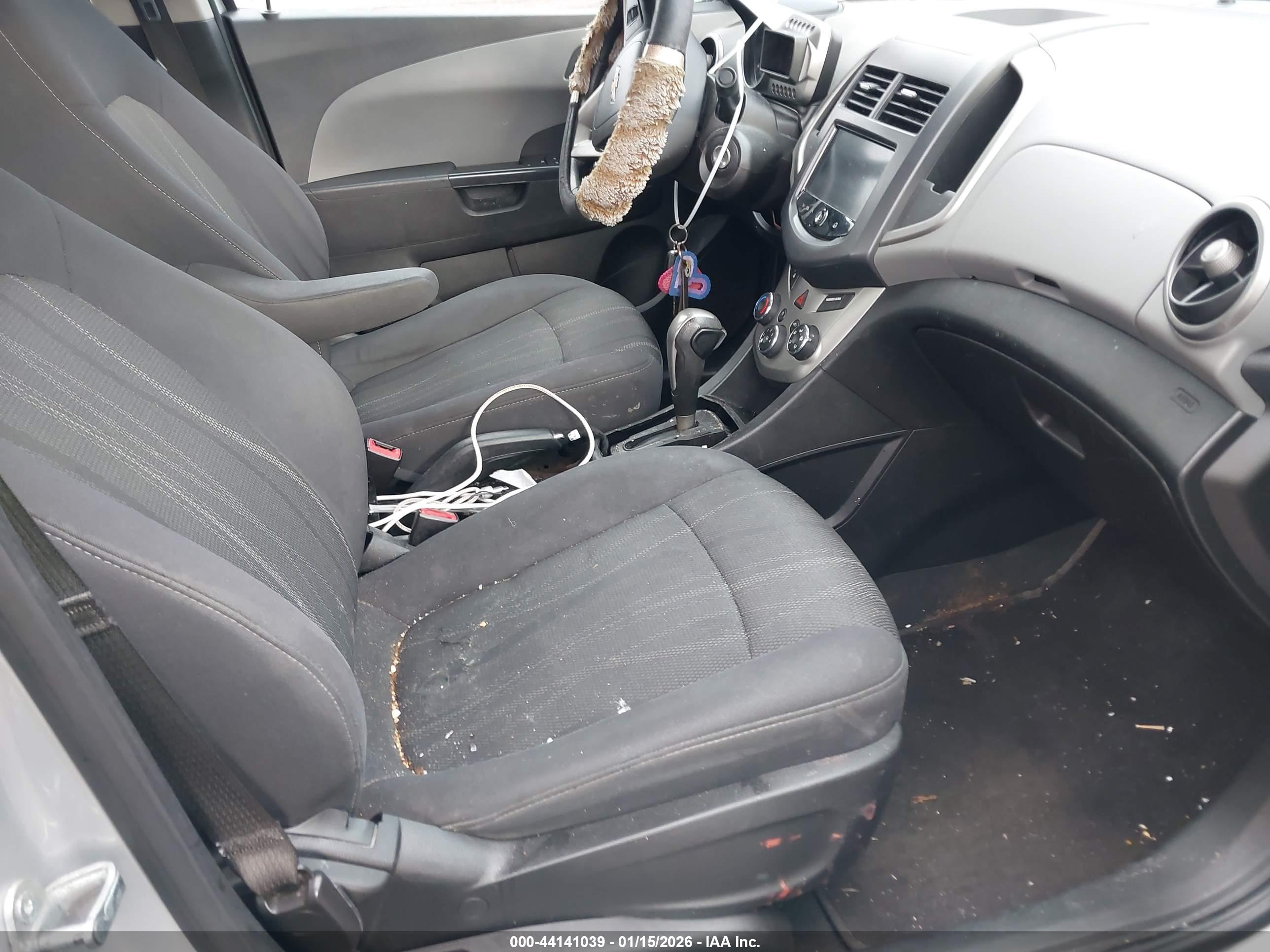 CHEVROLET SONIC image 5