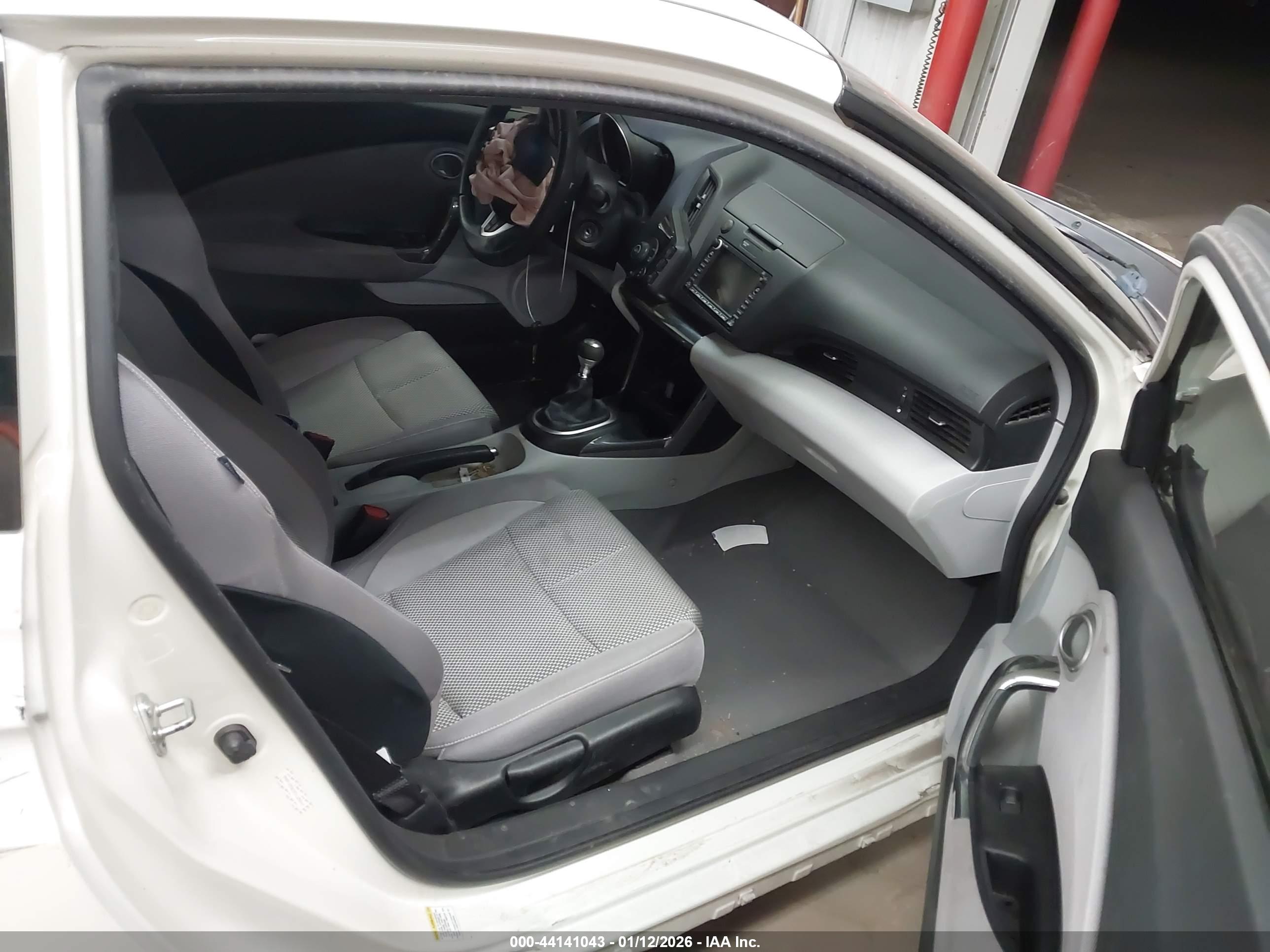 HONDA CR-Z image 5