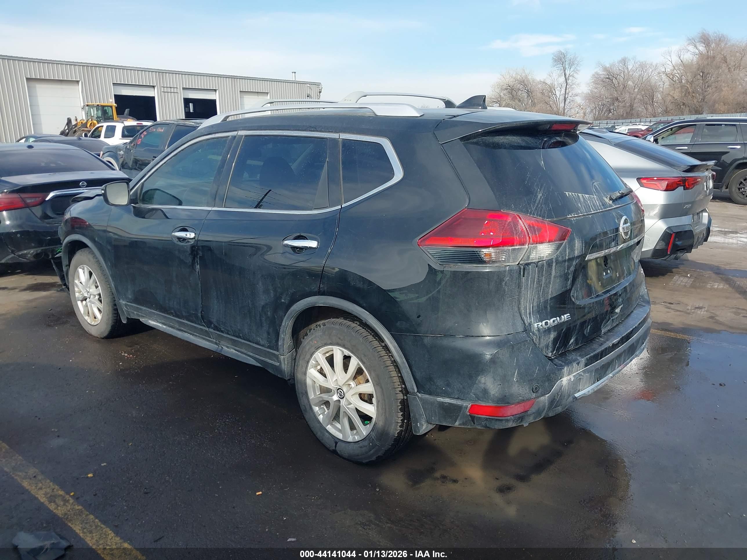 NISSAN ROGUE image 3
