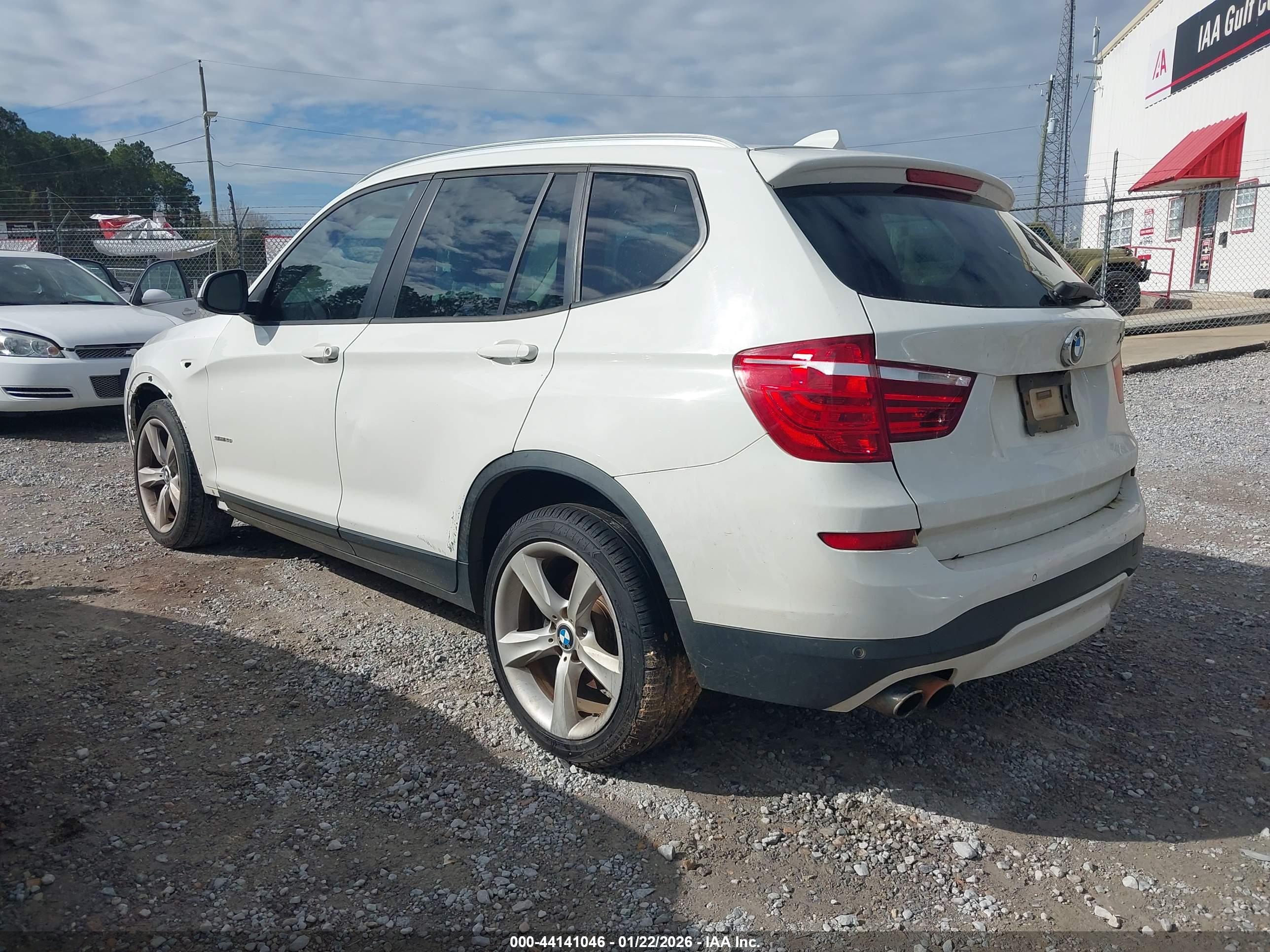 BMW X3 image 3