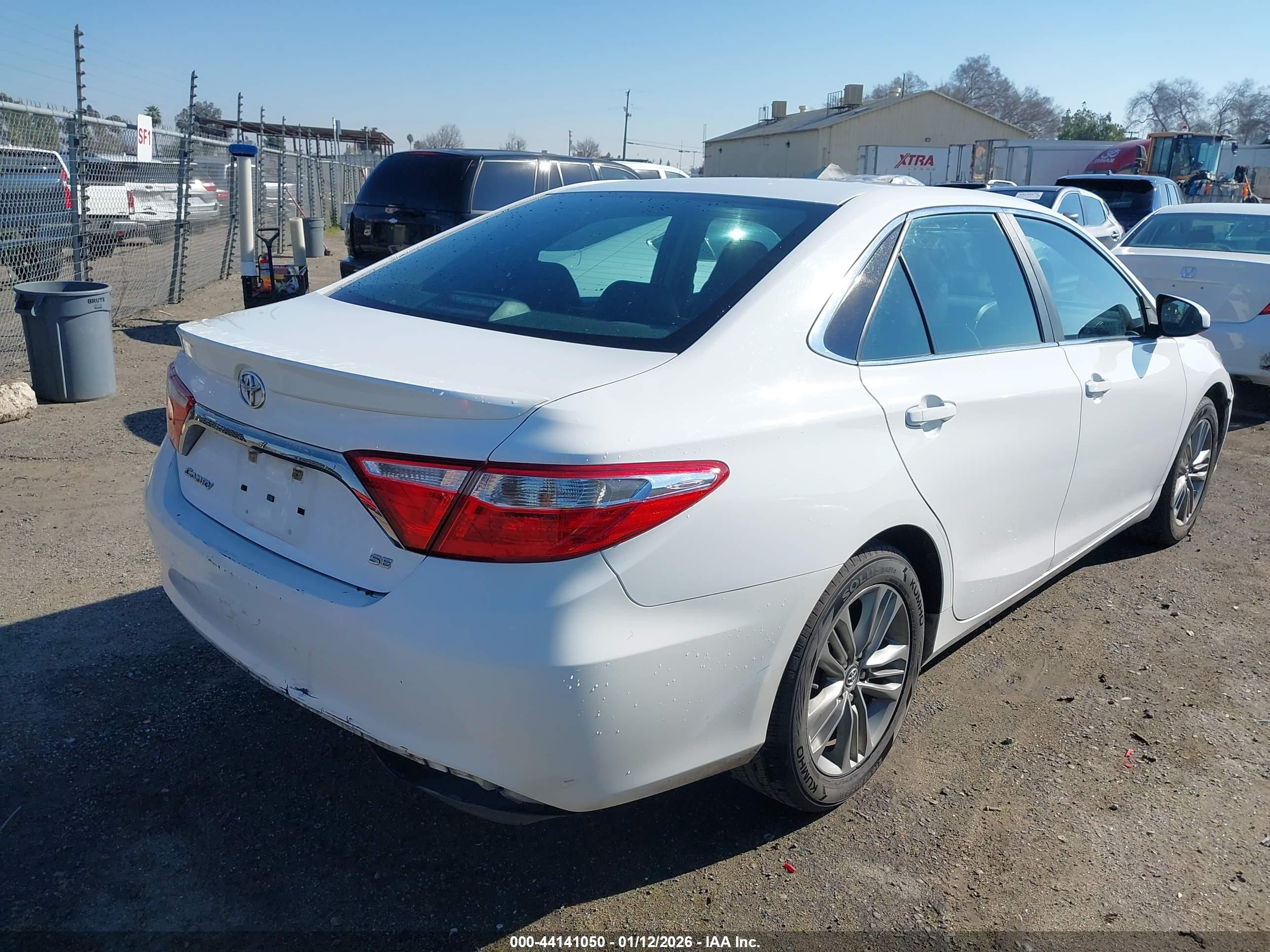 TOYOTA CAMRY image 4