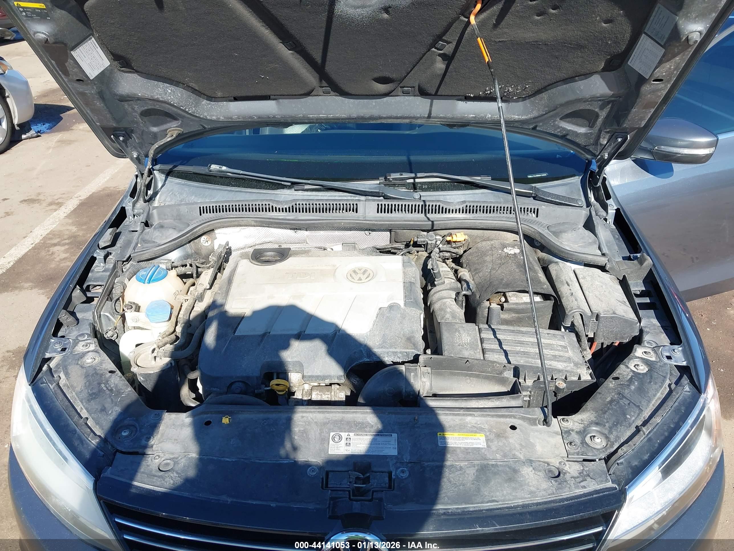 VOLKSWAGEN JETTA image 10