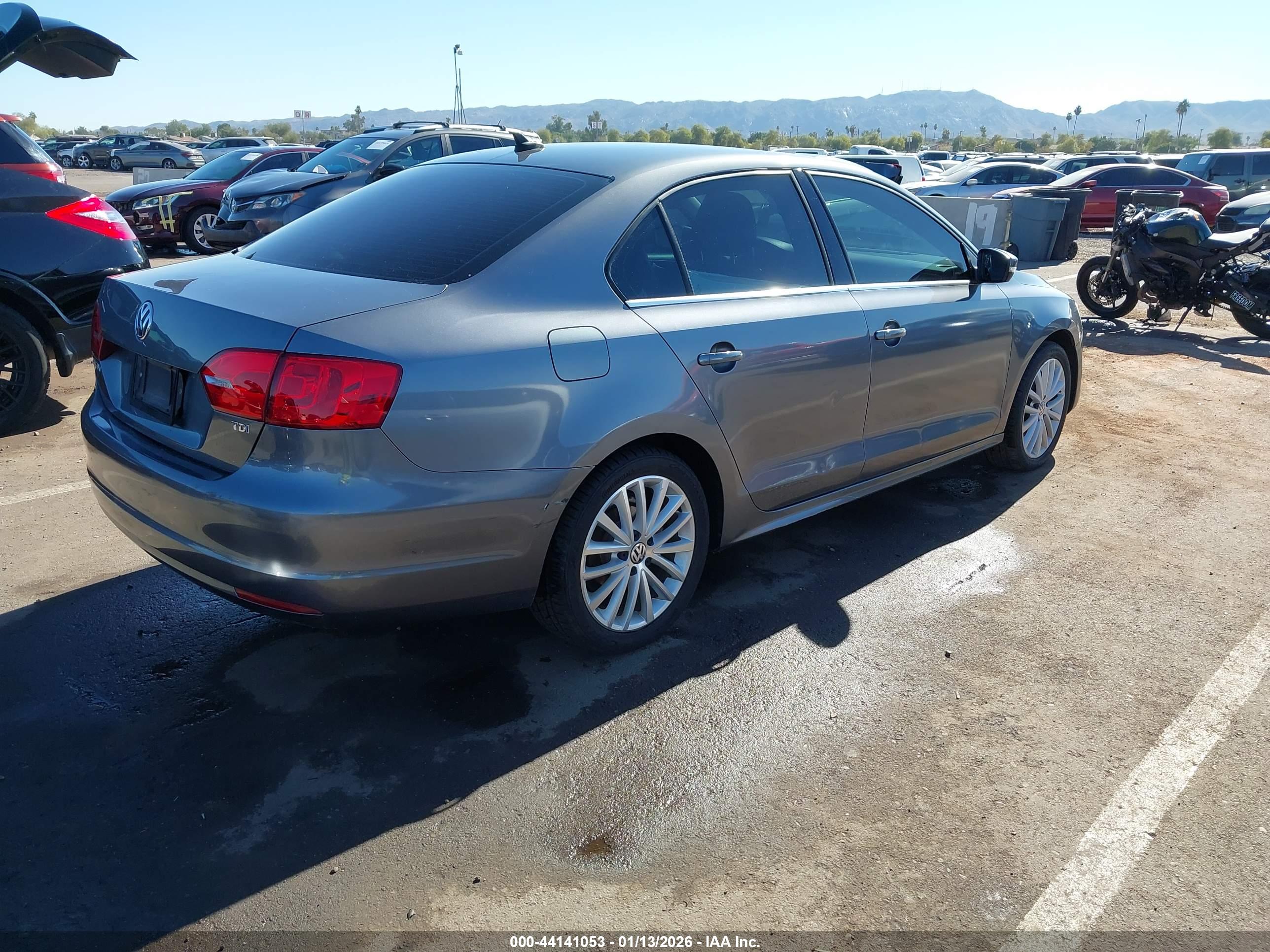 VOLKSWAGEN JETTA image 6