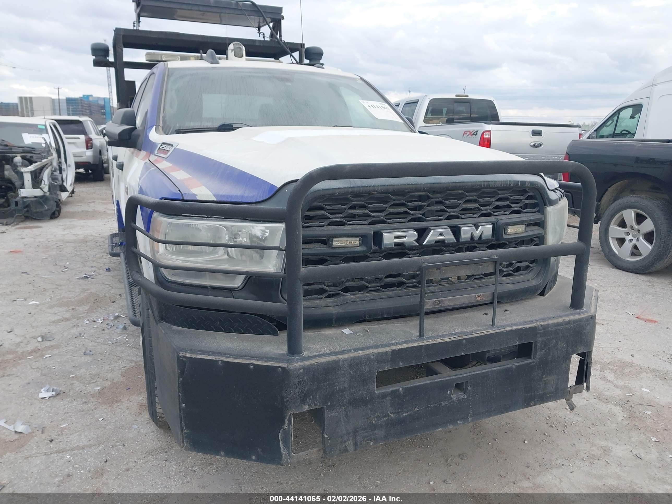 RAM 2500 image 6